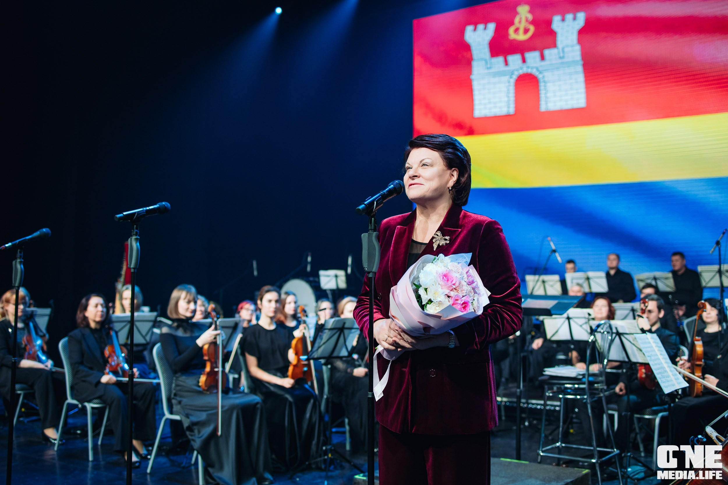 Концерт 8 марта в Янтарь холл. One Media Life: фоторепортажи, фотоотчеты с мероприятий и заведений