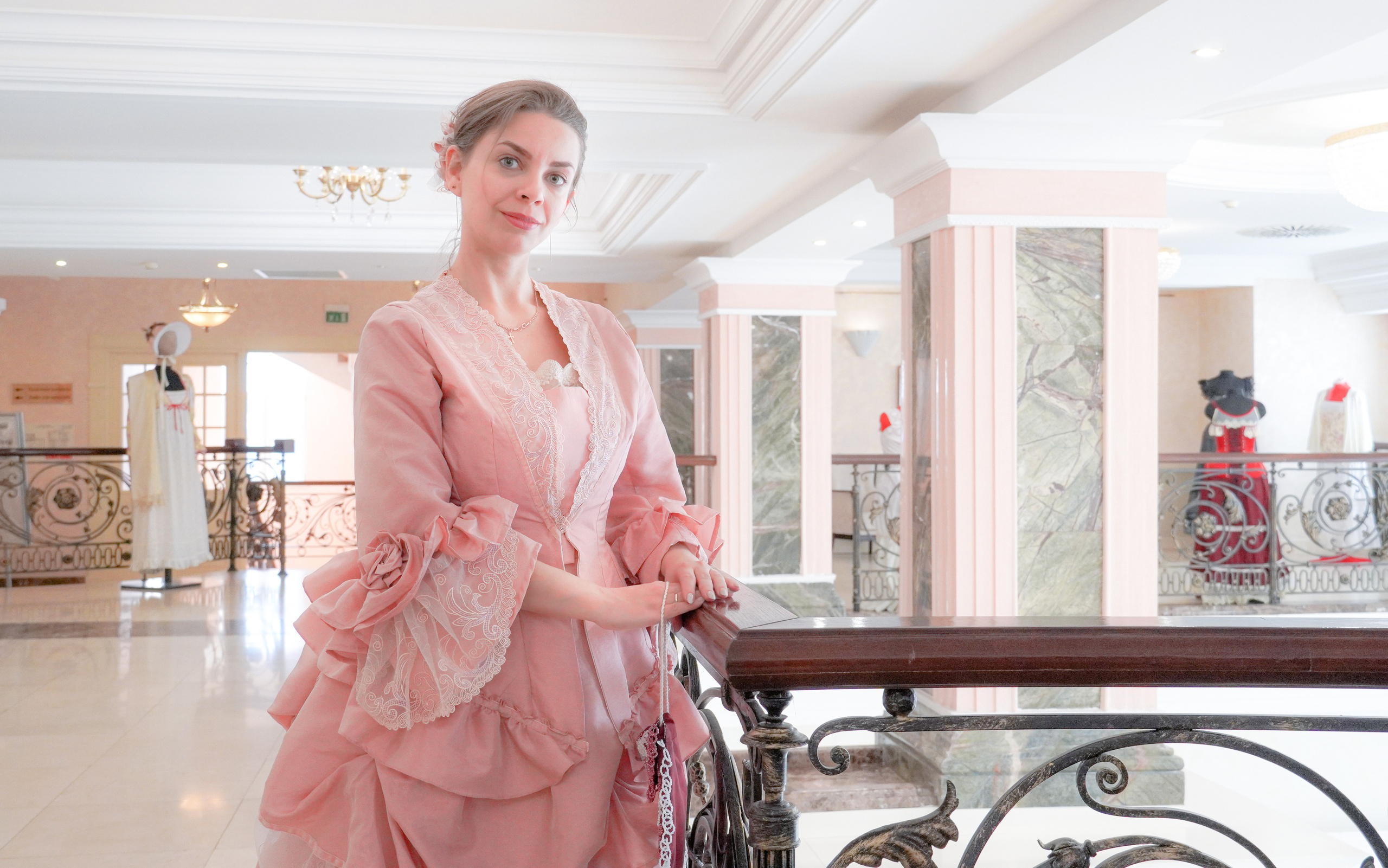 По тюменской мостовой