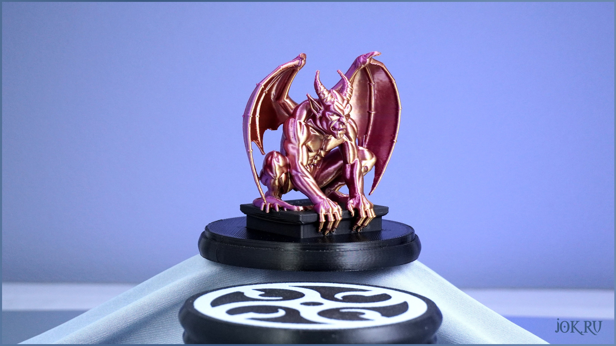 Фигурка горгульи, PLA‑пластик, 3D‑печать, цвет хамелеон, магнит