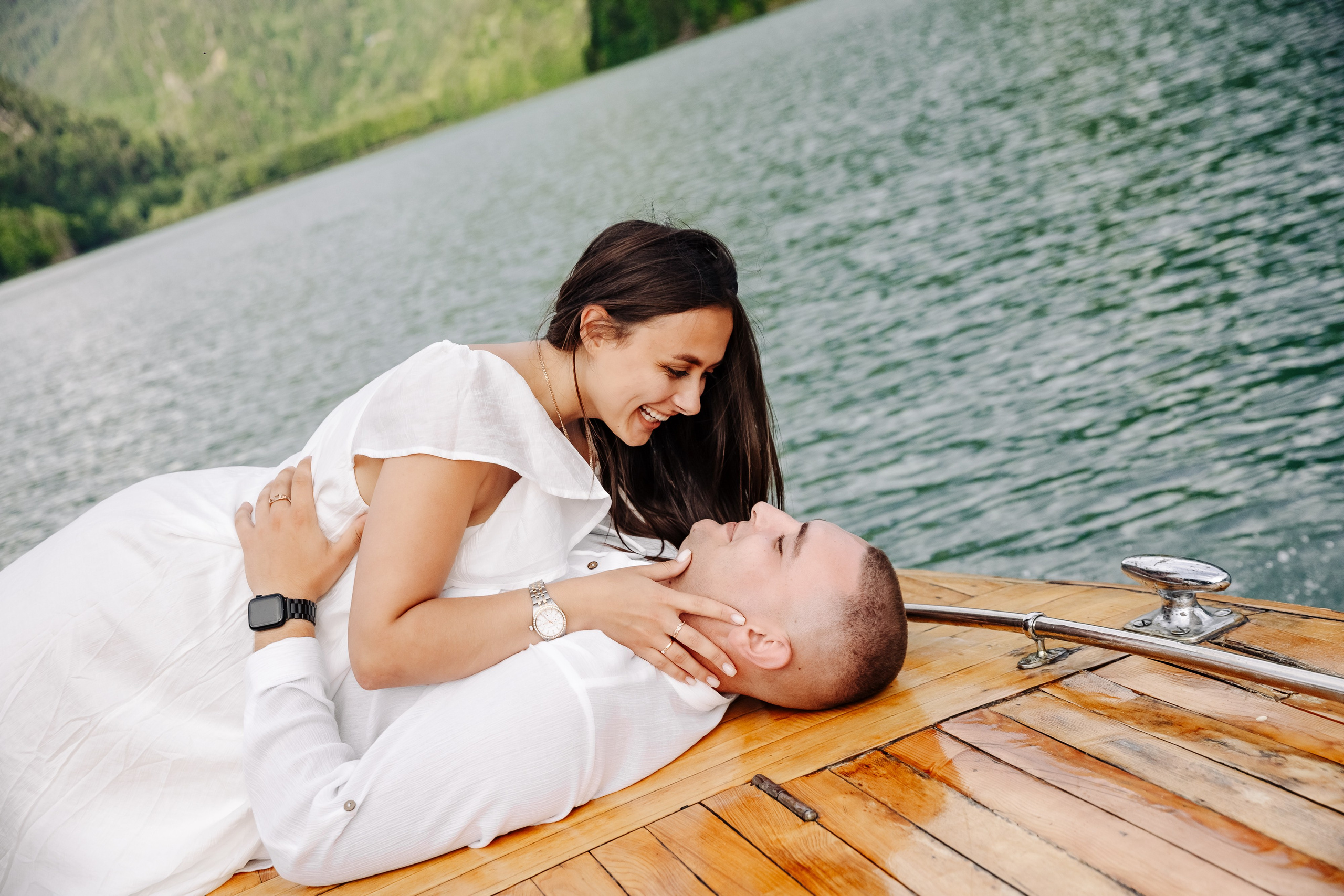 Фотосессия в Абхазии на прекрасном озере Рица. Свадебный фотограф в Абхазии, Сухум, Гагра, Сочи