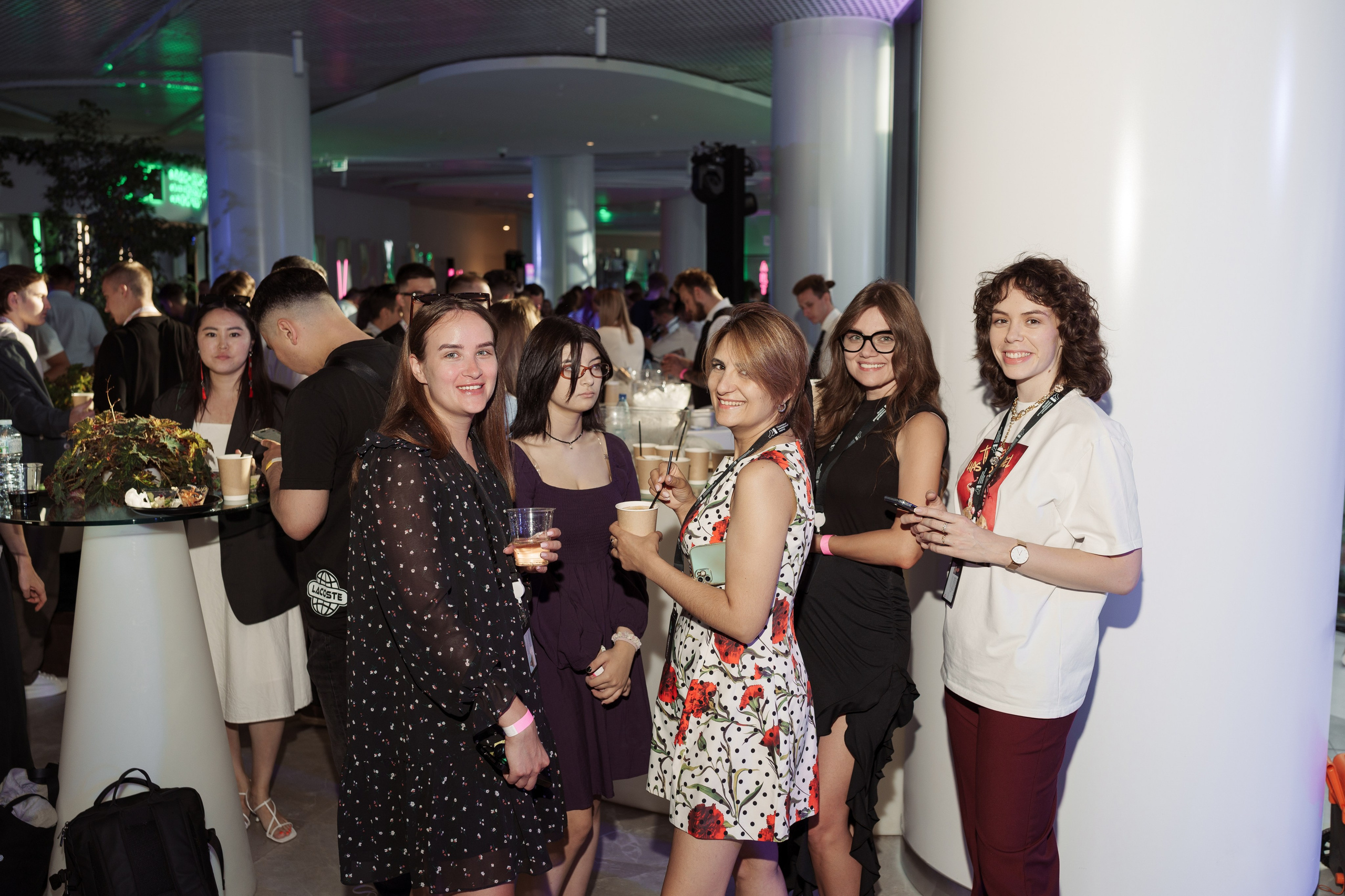 ЛЦТ ФЕСТ 2024 в арт кластере Ломоносов. Свадебные фотосессии в Москве. Фотограф Сергей Ржевский