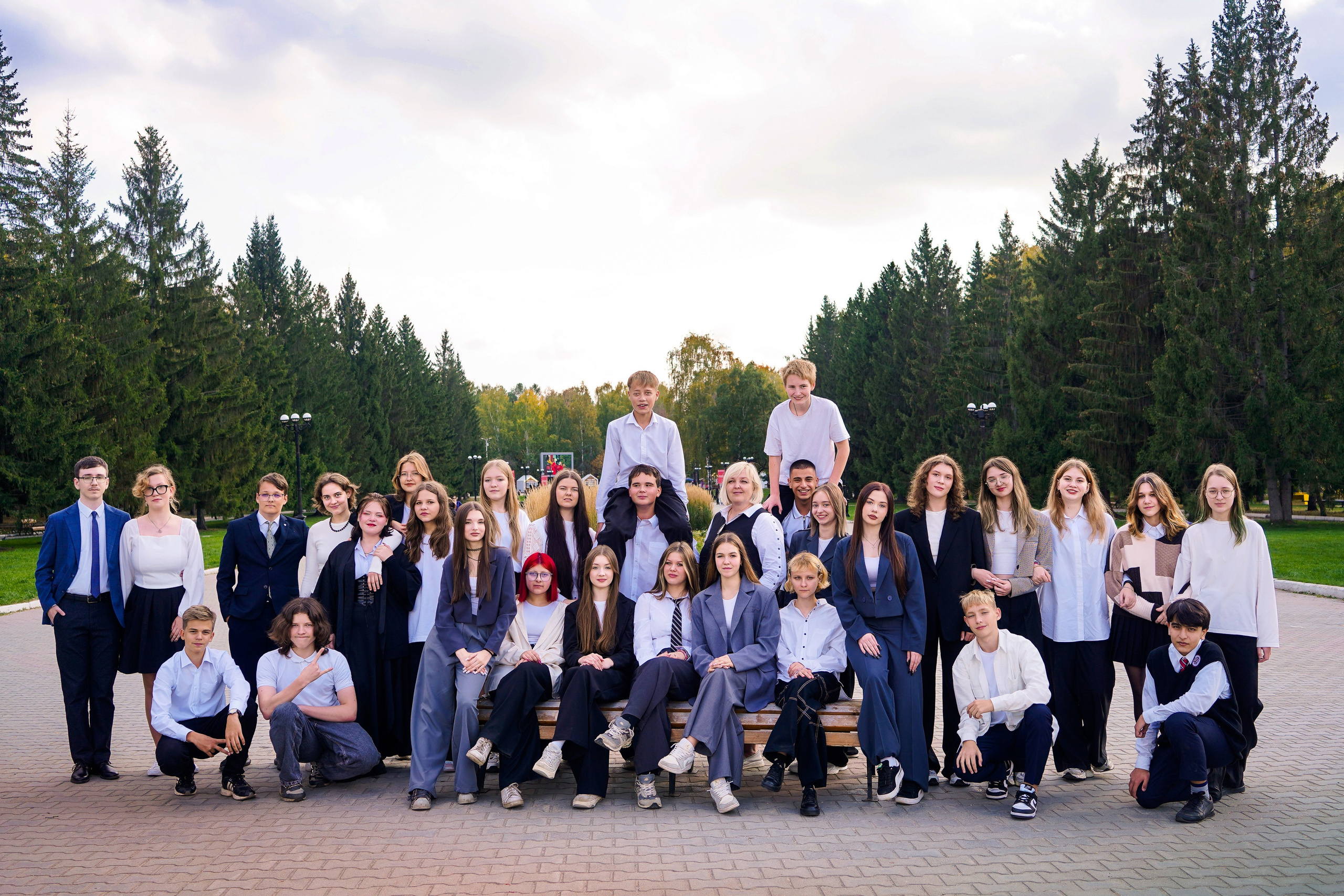 Выпускные альбомы, гимназия № 40, 9 класс. Семейный и портретный фотограф в Екатеринбурге Анна Лобанова