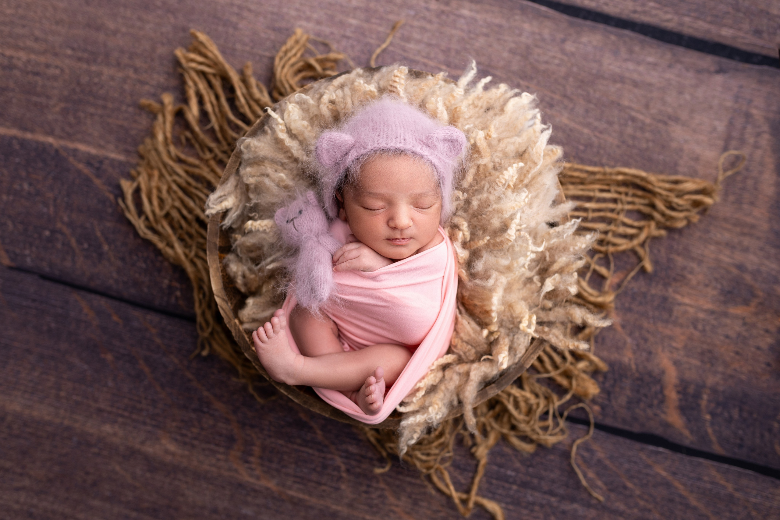 Классический ньюборн newborn. Фотограф новорожденных в г. Барнаул Ренпенинг Катерина