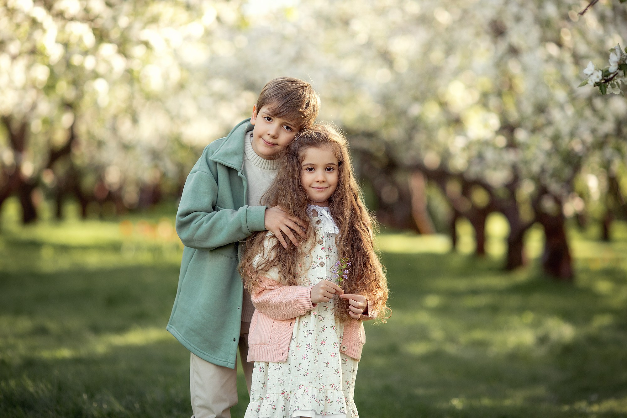 Семейная Фотосессия в цветущем яблоневом саду. Tatyana Nadezhdina Family photographer