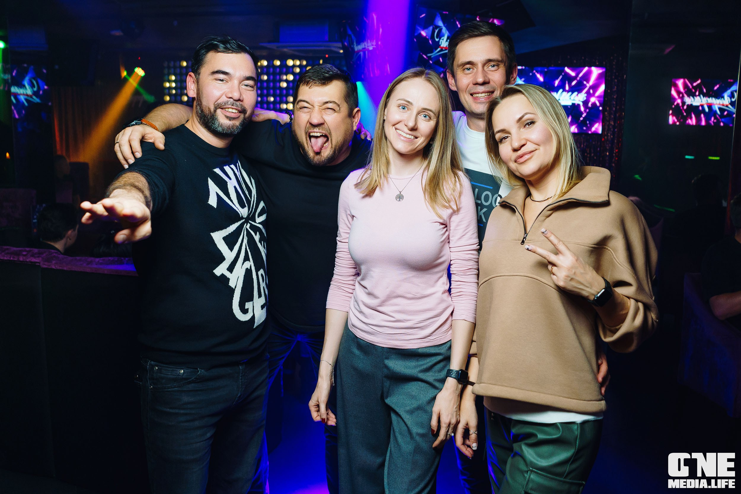 Фоторепортаж из караоке-клуба Эйфория. One Media Life: фоторепортажи, фотоотчеты с мероприятий и заведений