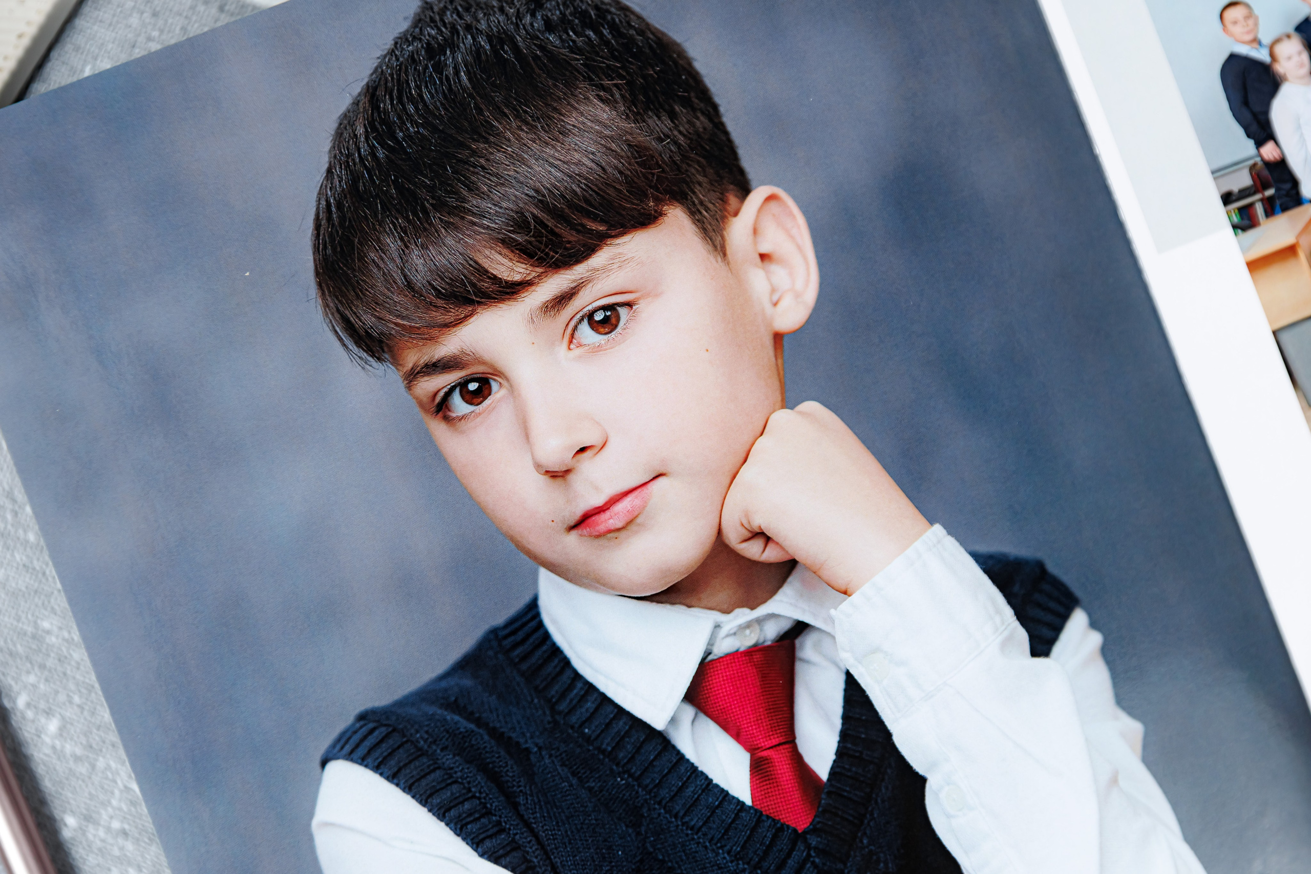 Выпускные альбомы 4 класс. Семейный и детский фотограф Комина Елена, Власиха, Одинцово