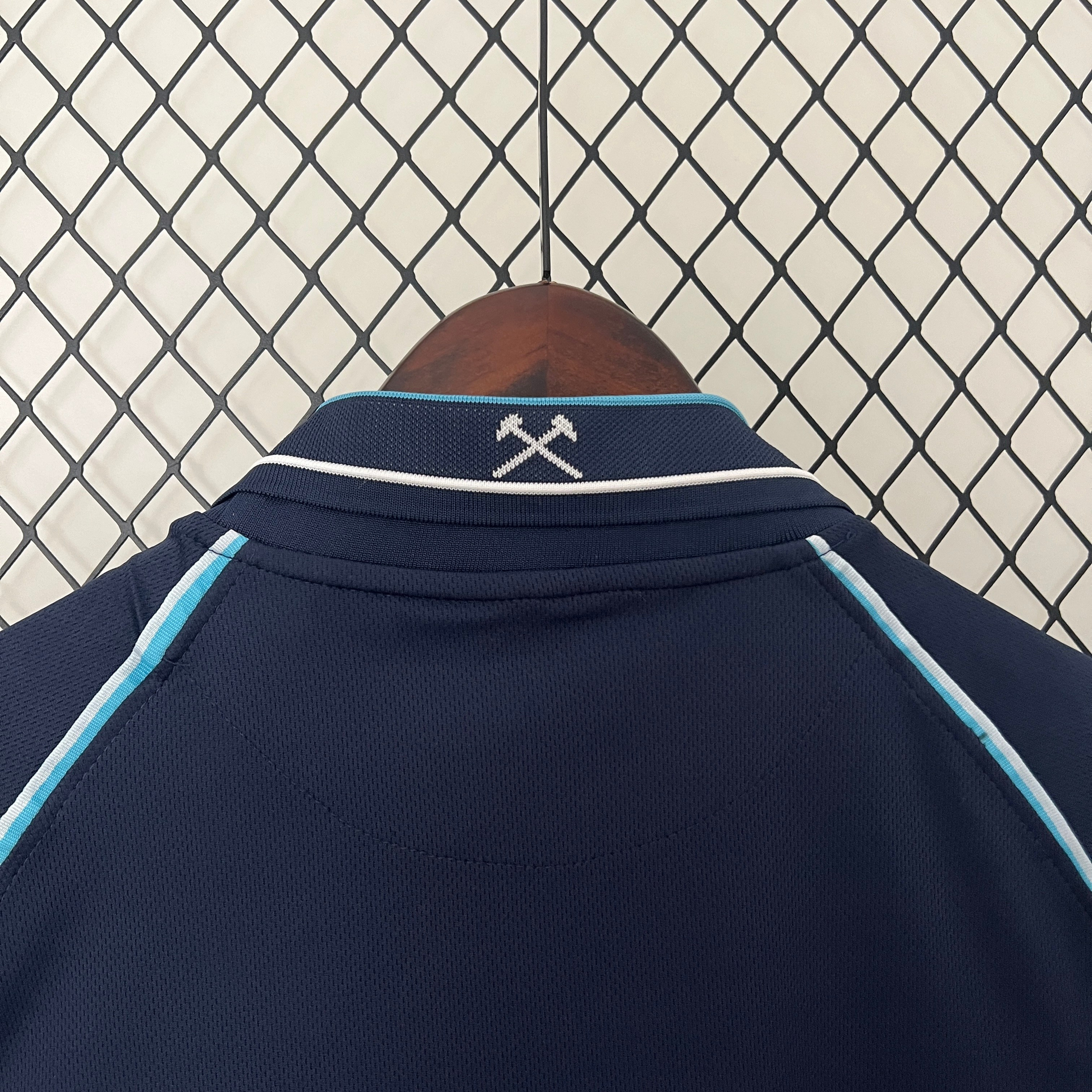 Купить футболку West Ham United 1999-2001. Футбольный магазин — ssw_magazin