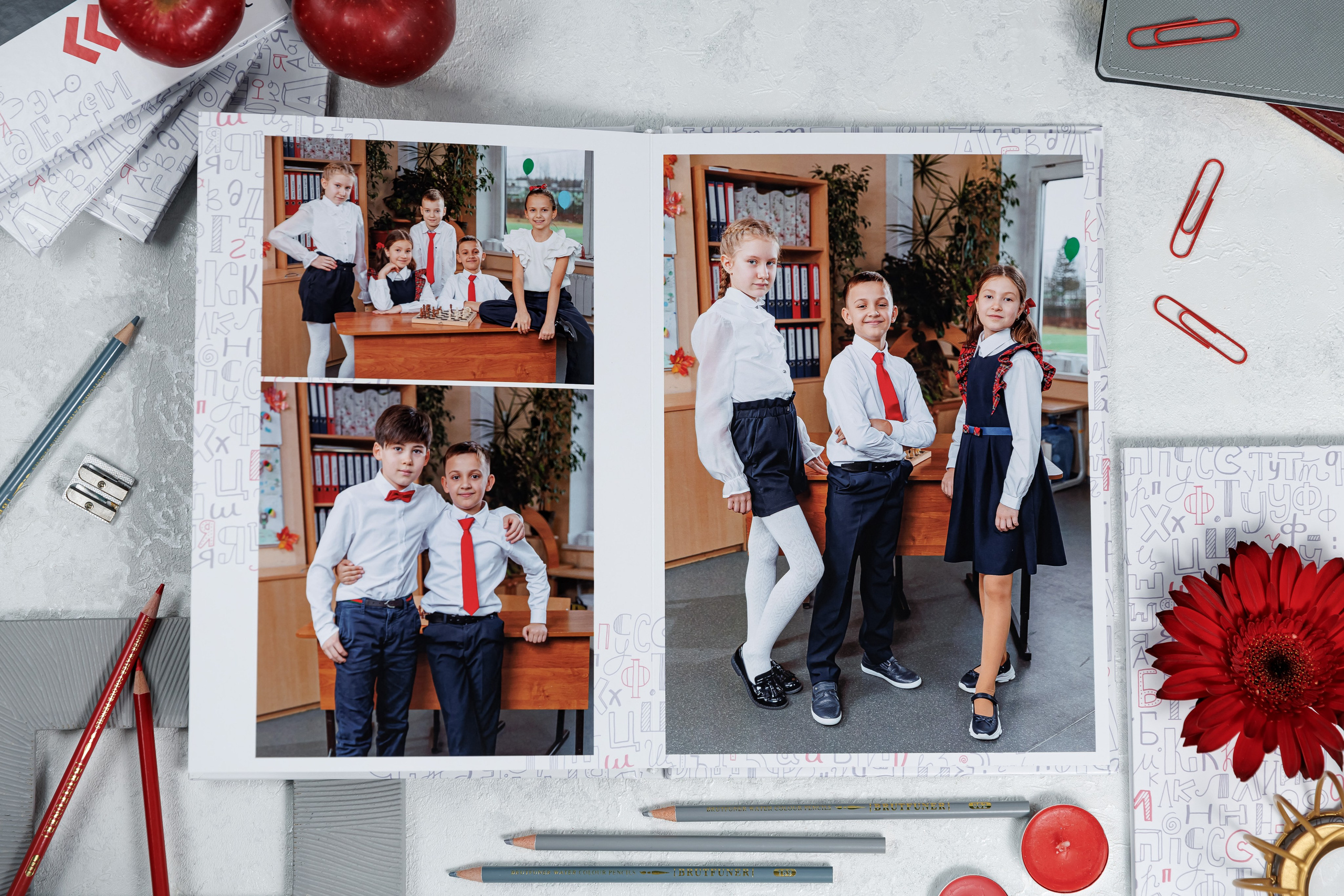 Выпускные альбомы 4 класс. Семейный и детский фотограф Комина Елена, Власиха, Одинцово