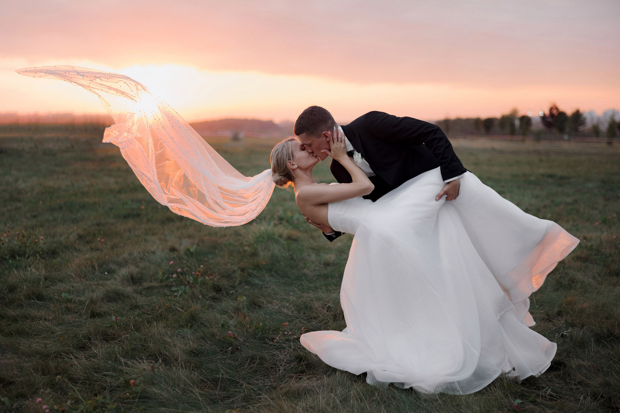 Свадебный фотограф и видеограф Юрий и Эля Дубинины