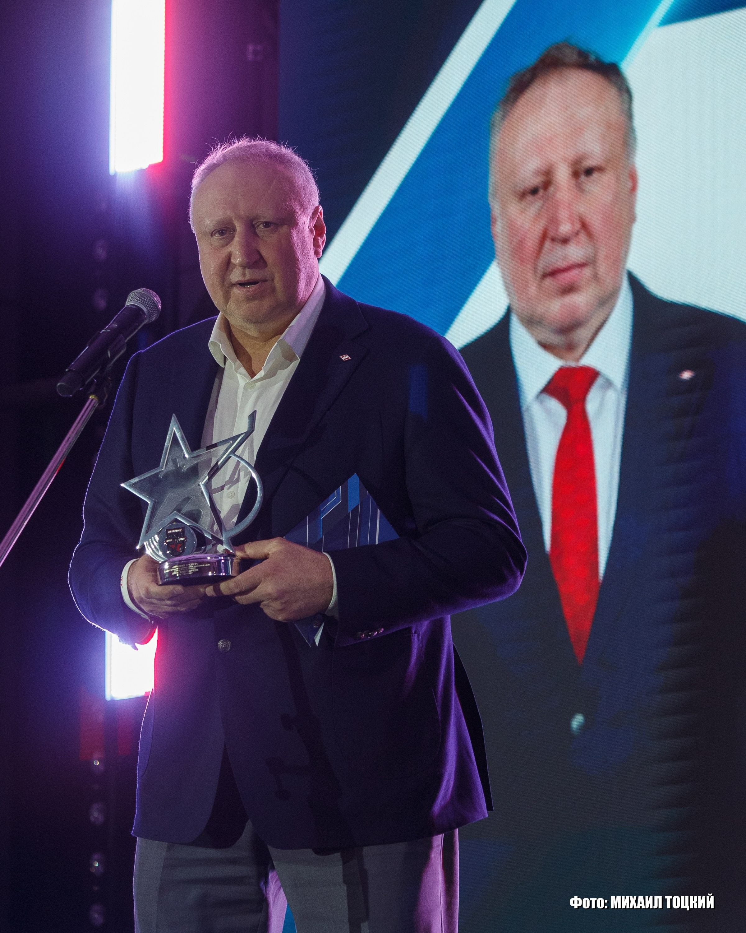 Фоторепортаж церемония закрытия Чемпионата МХЛ сезона 2024/2025. Михаил Тоцкий портретный и репортажный фотограф в Москве