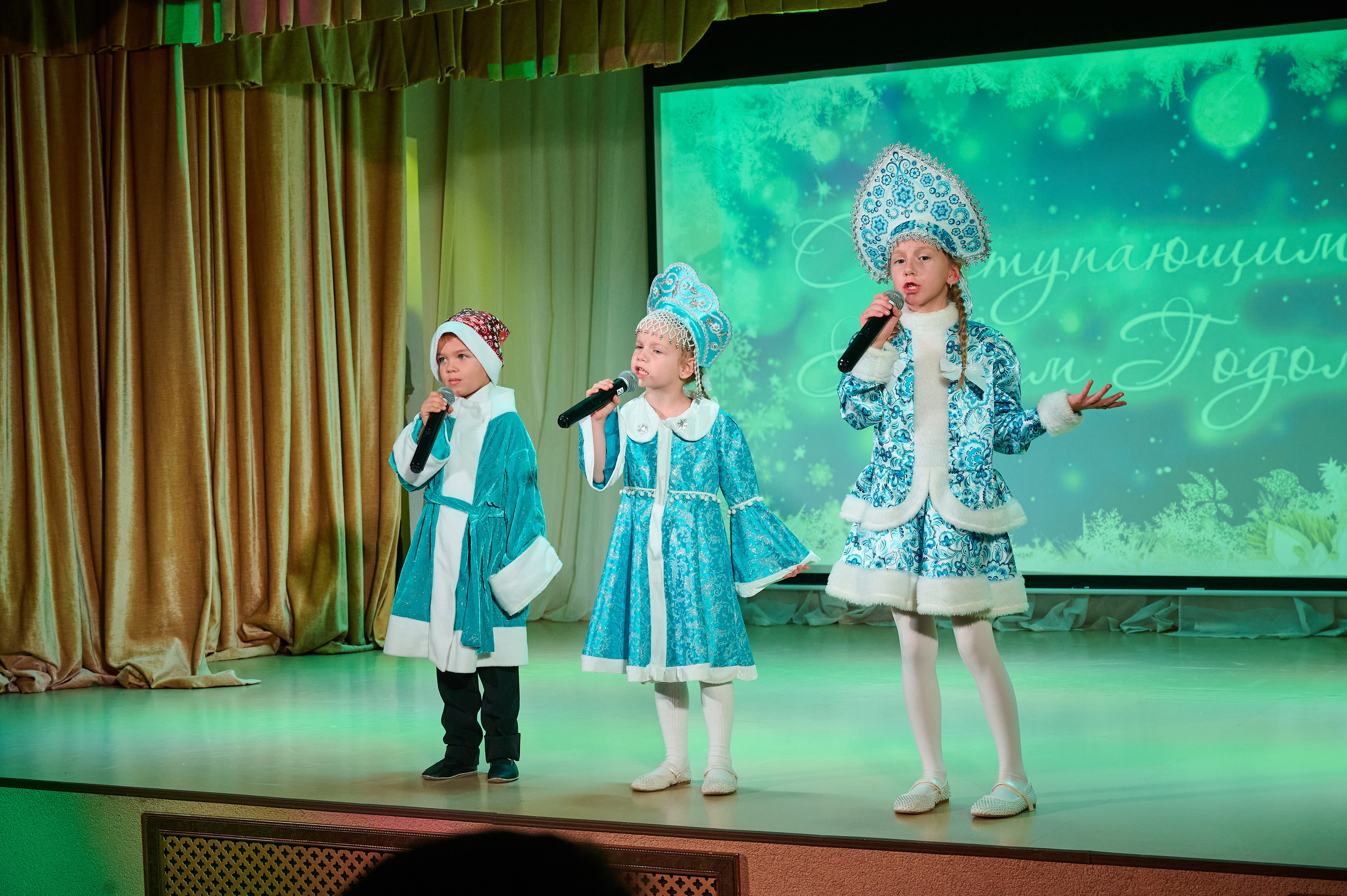 НГ ДК Виноградный. Жизнь курорта Кабардинка в фотографиях