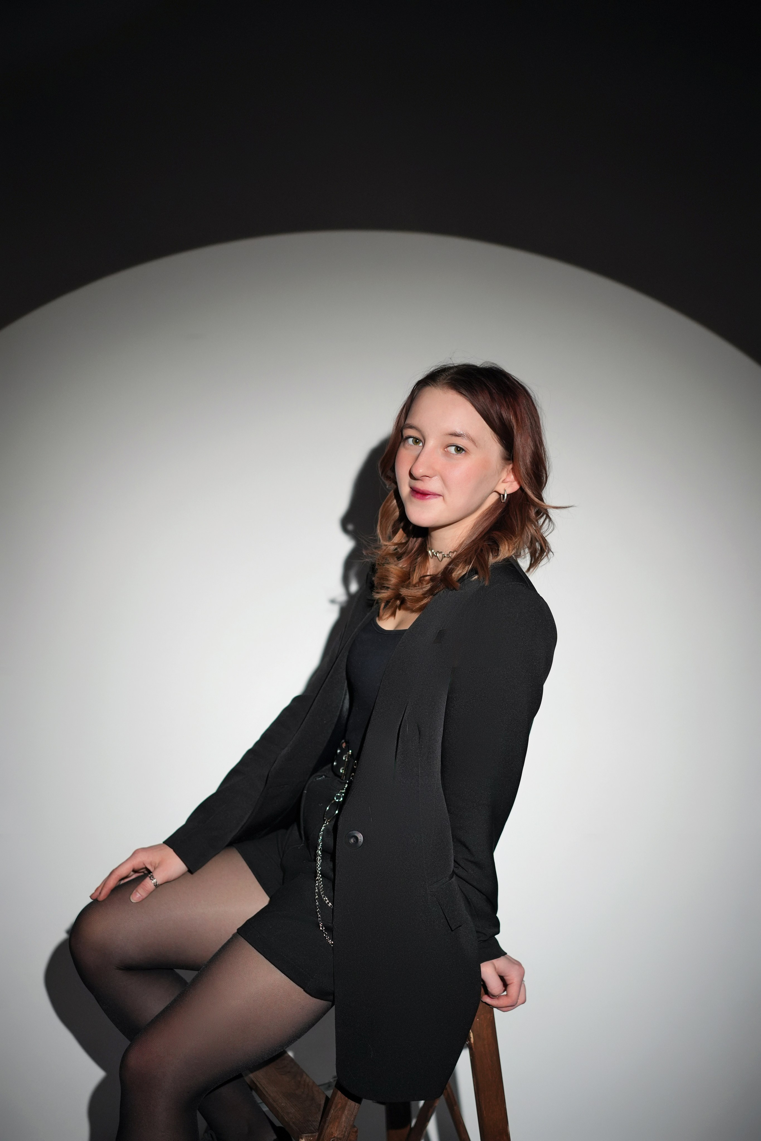 Стиль портрета в студии. GOTRA — выпускные альбомы в Тюмени