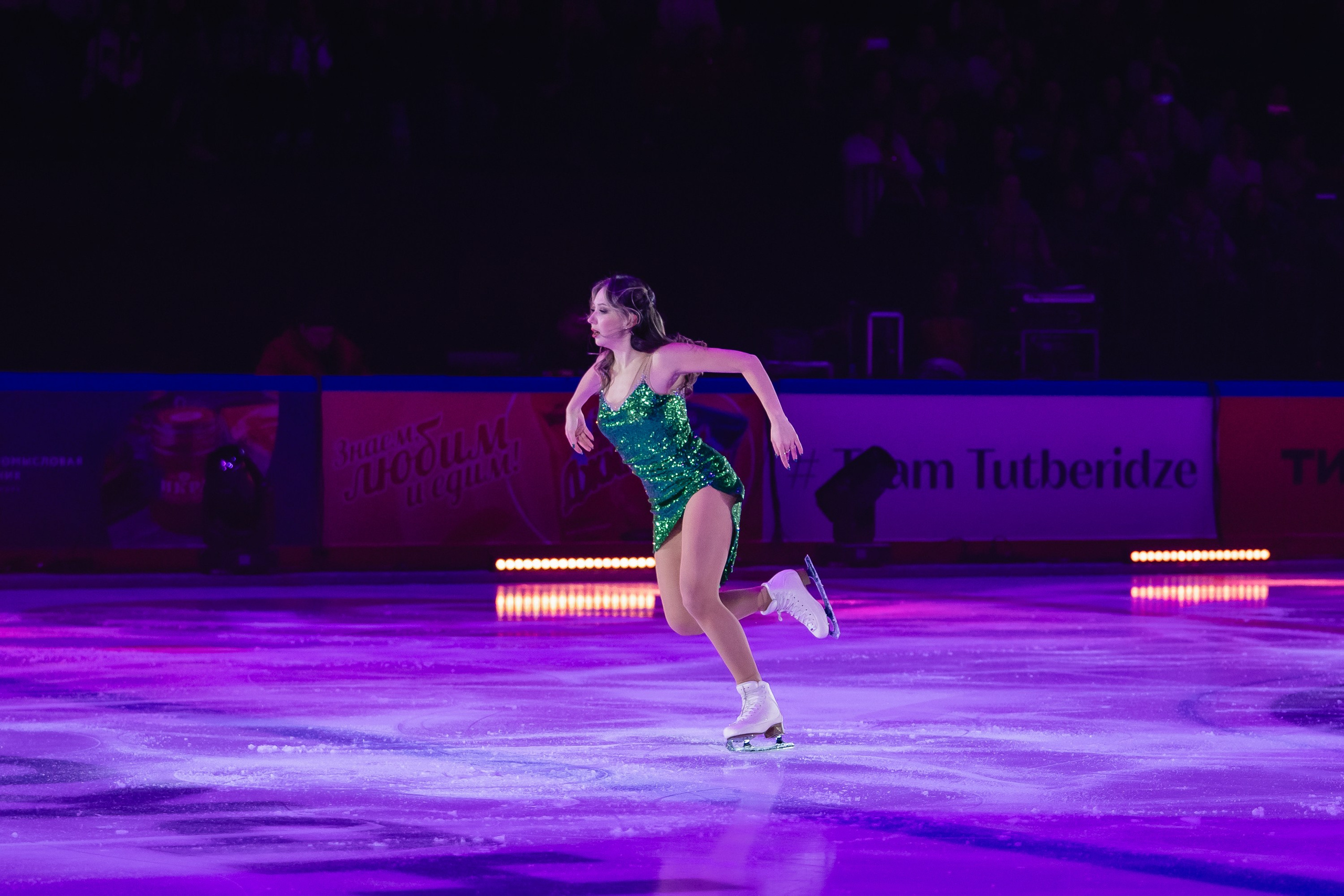 Шоу «Чемпионы на льду» в Новосибирске. Воробьева Ксения — Спортивный и танцевальный фотограф Новосибирск
