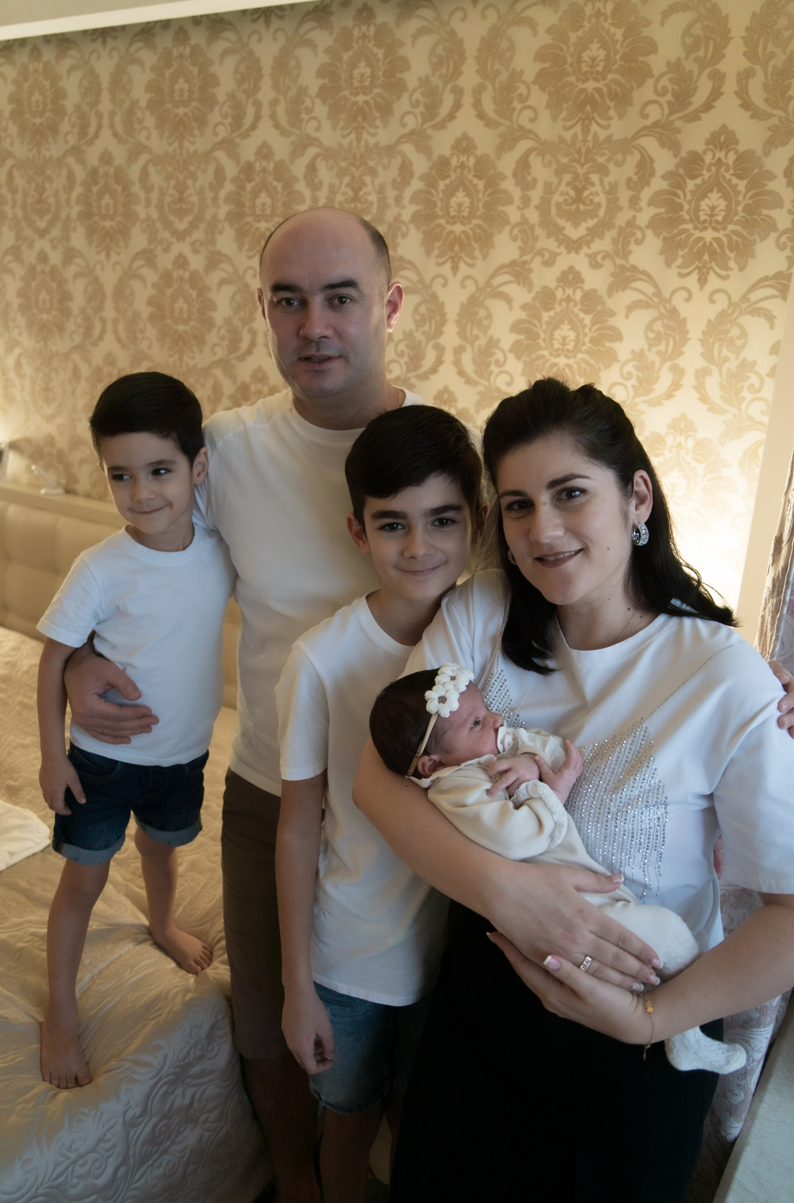 Съемка семьи Амины с четырьмя детьми. Видеограф Осинина Татьяна — видеосъемка в Москве