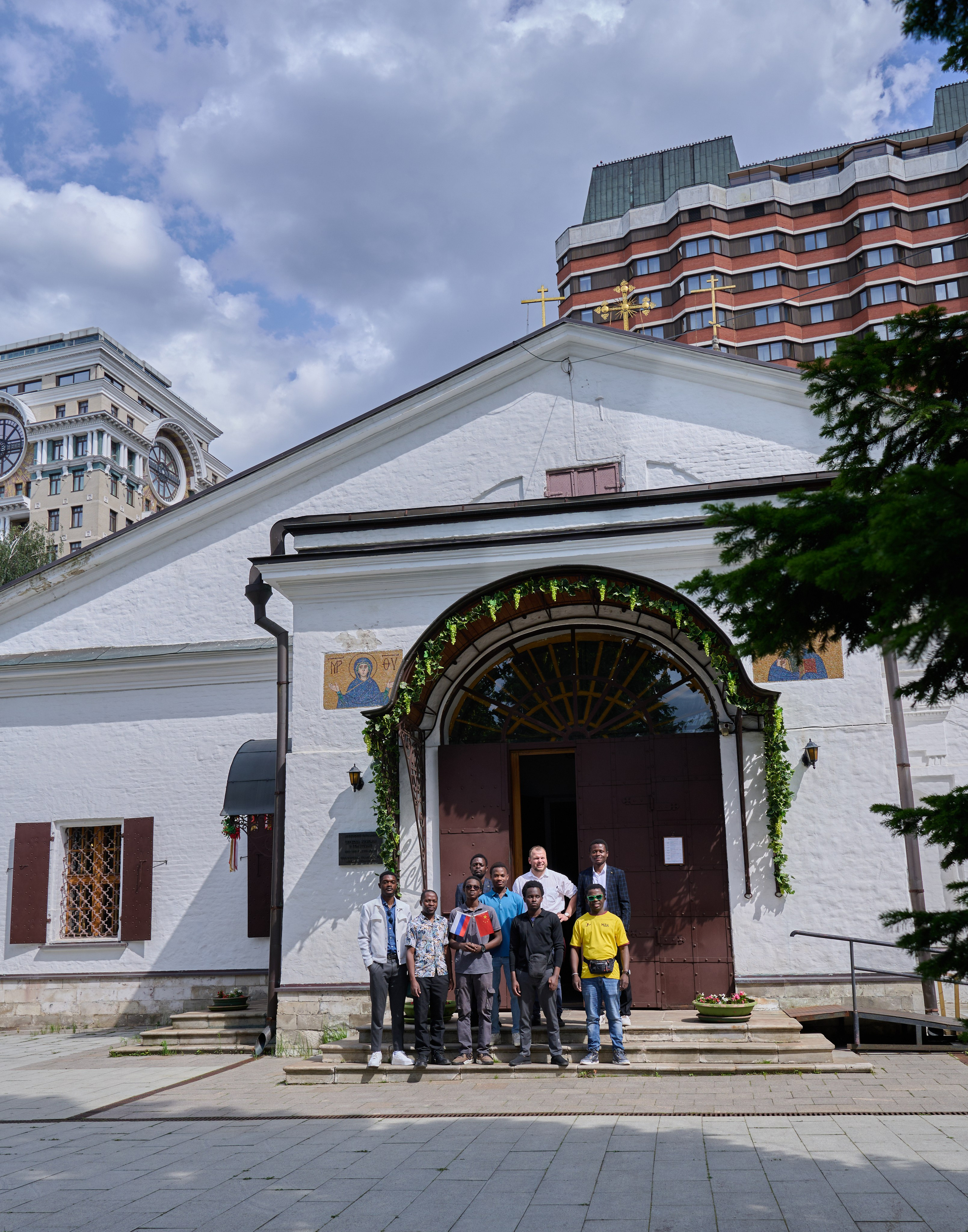Накануне праздника китайских мучеников. Фотограф в Москве