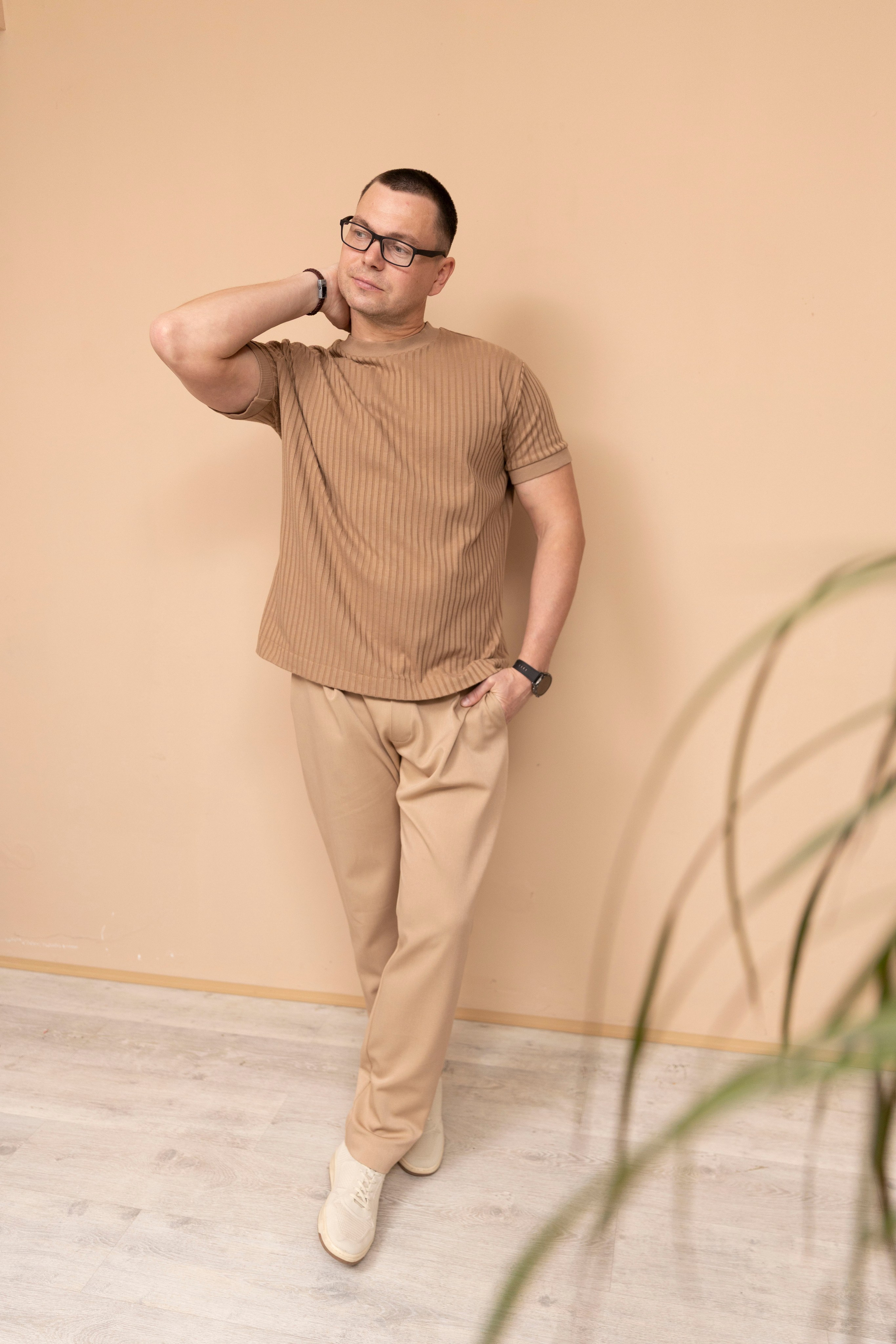 Гардероб для: Эксперт, спортсмен, интернет маркетолог. Модельер Евгений Бременев