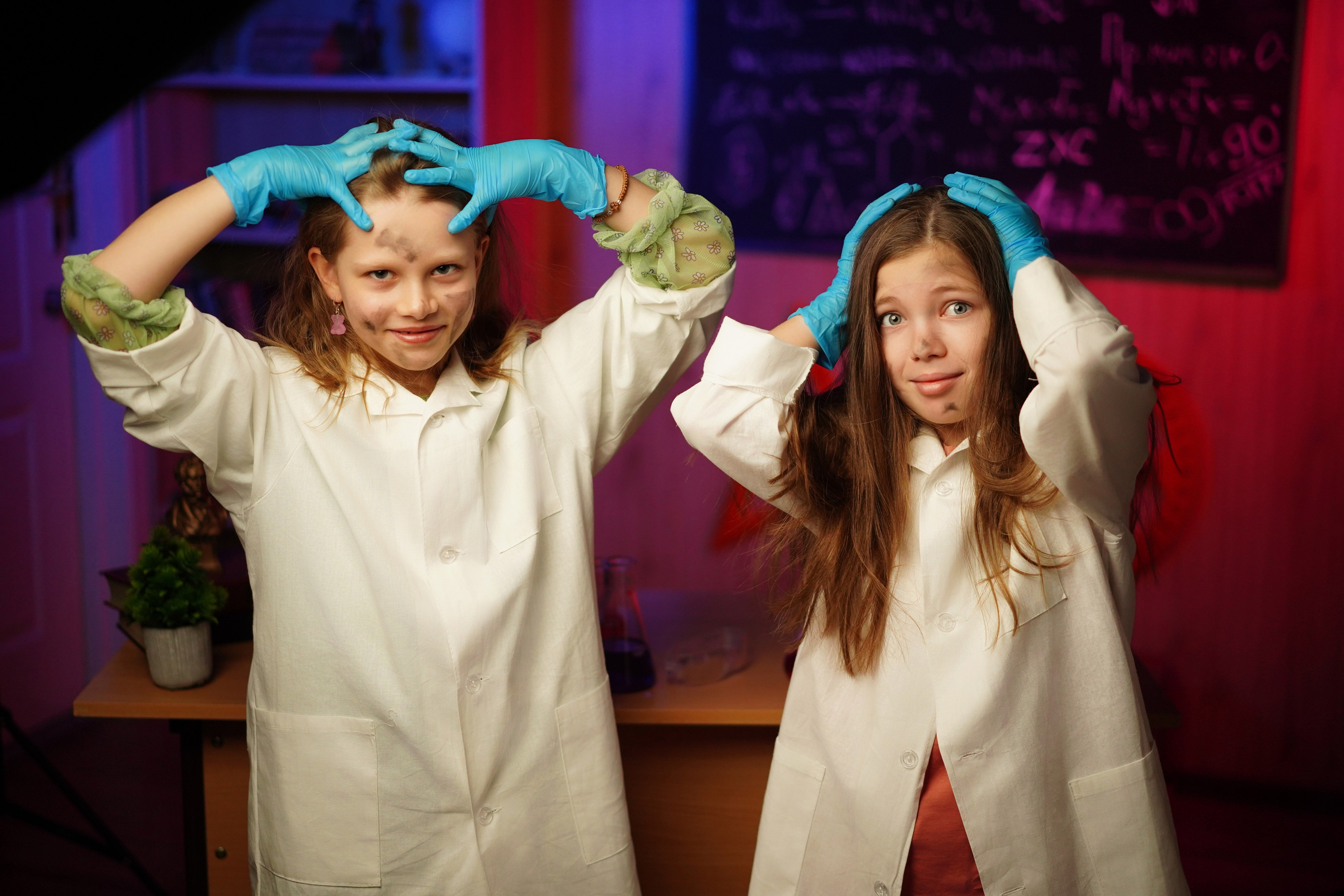 Фотосессия в стиле «Химики». GOTRA — выпускные альбомы в Тюмени