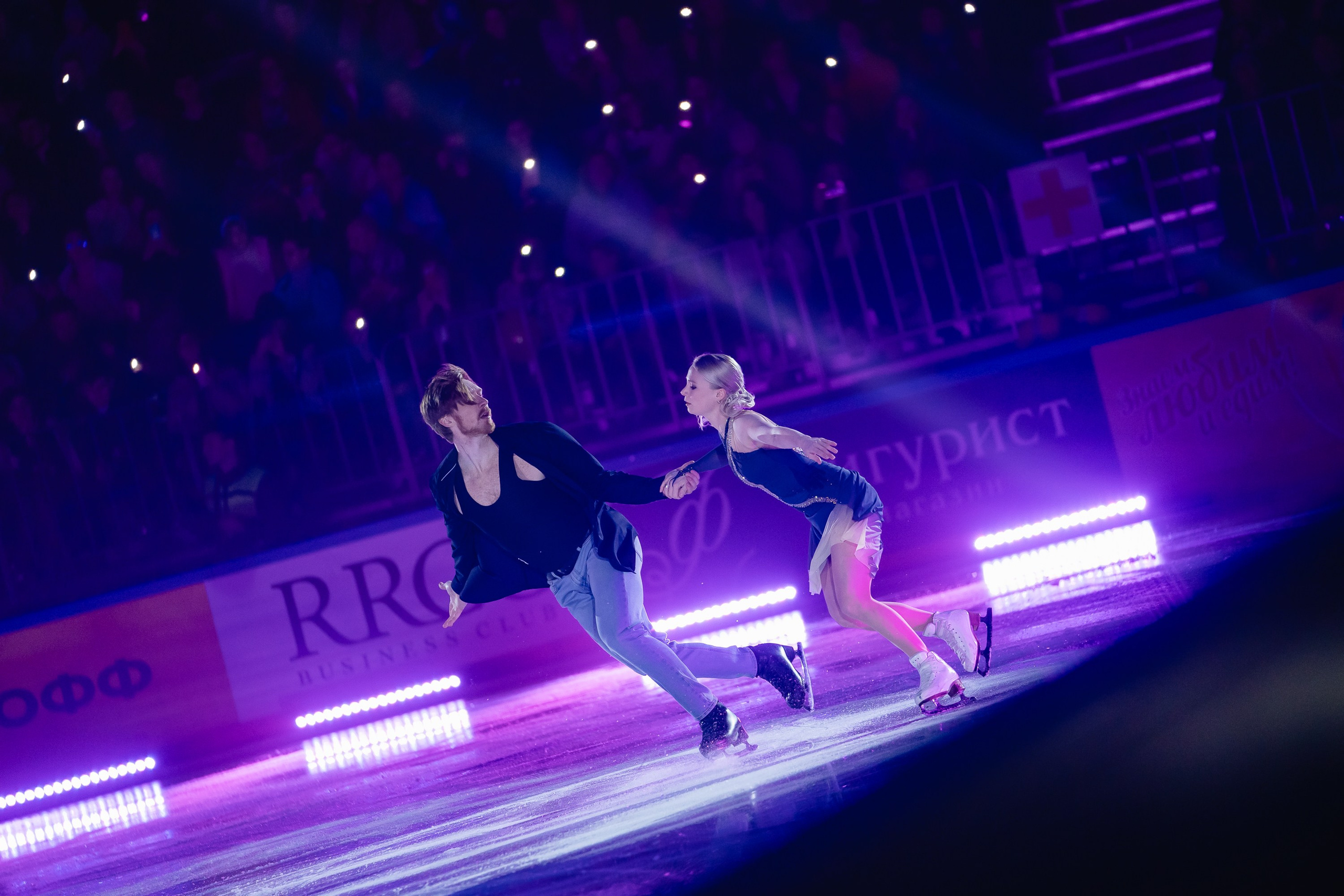 Шоу «Чемпионы на льду» в Новосибирске. Воробьева Ксения — Спортивный и танцевальный фотограф Новосибирск