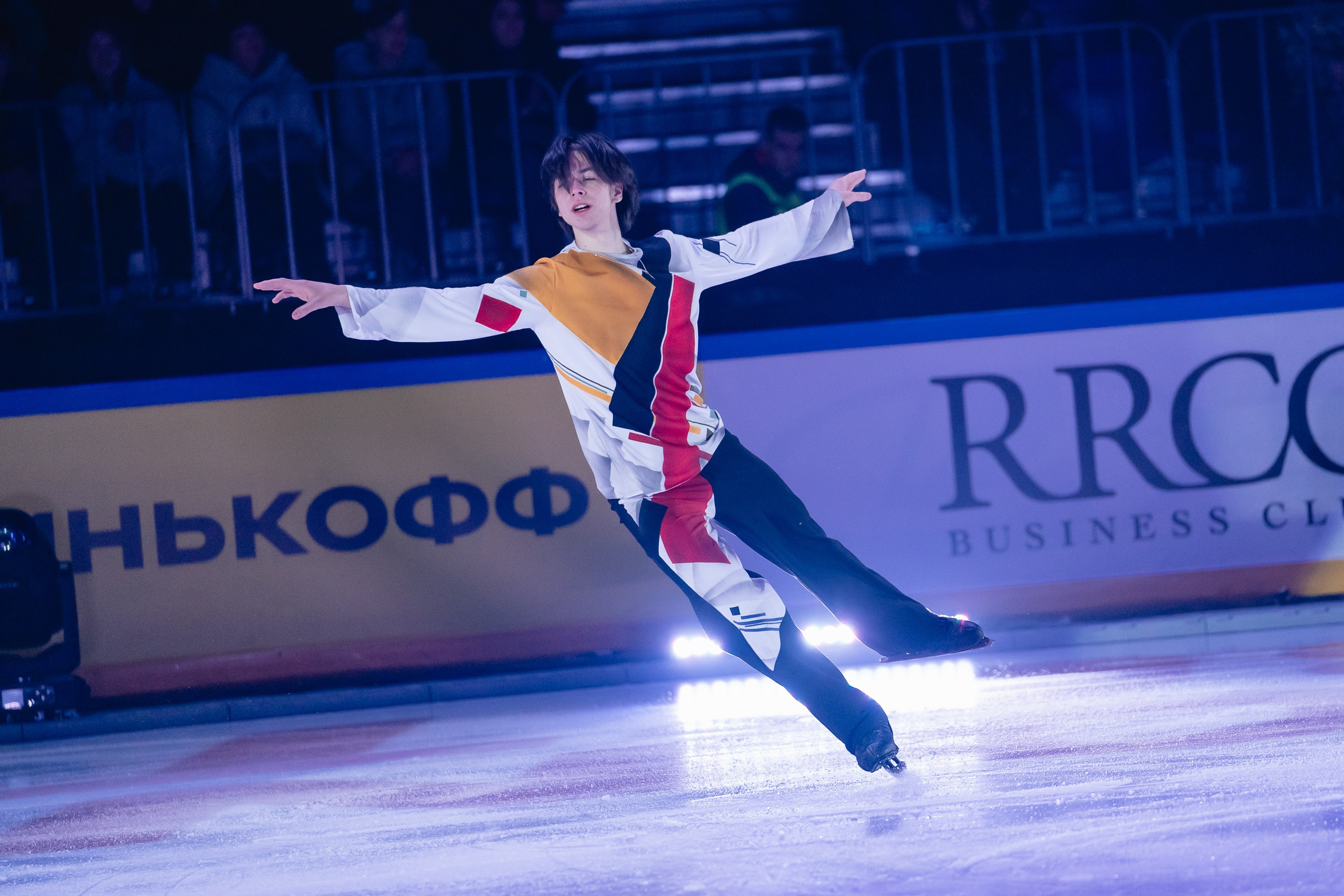 Шоу «Чемпионы на льду» в Новосибирске. Воробьева Ксения — Спортивный и танцевальный фотограф Новосибирск