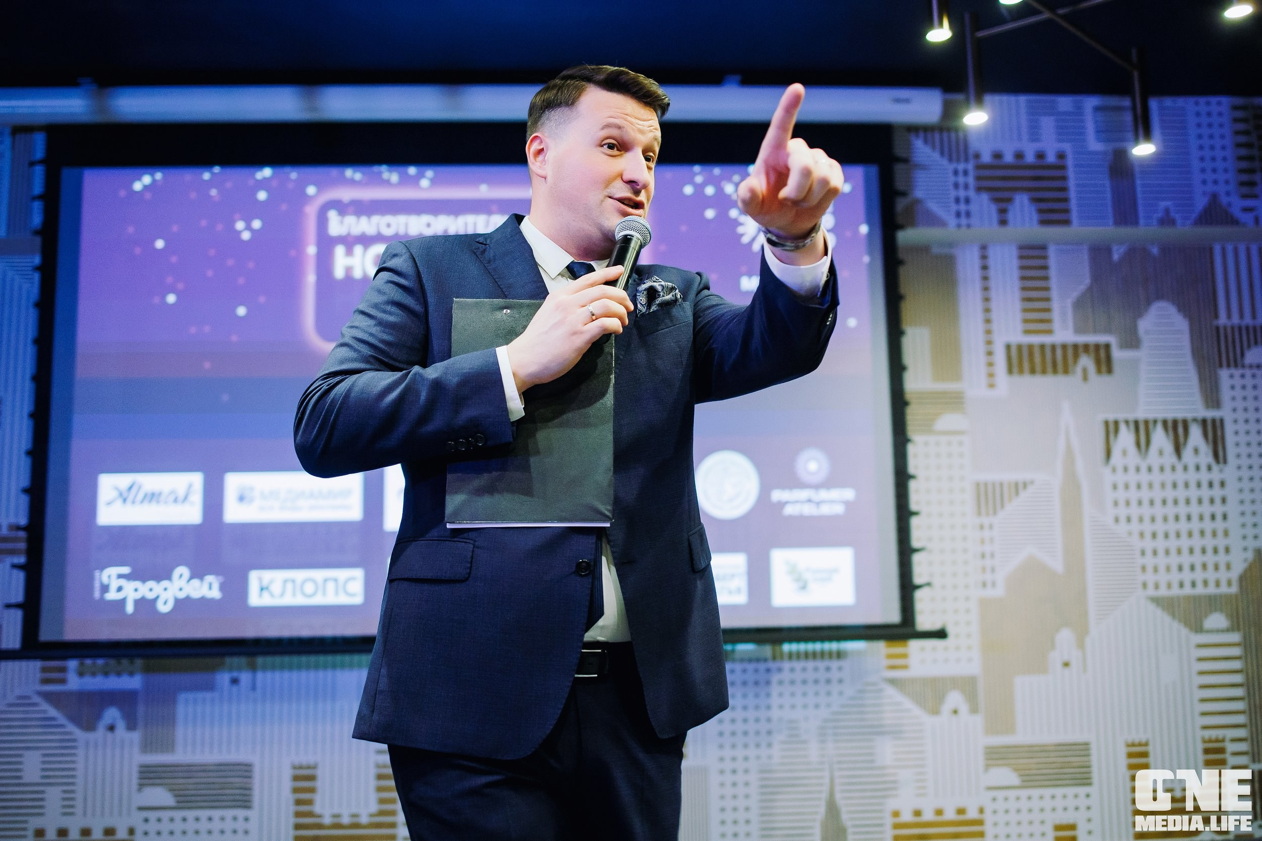 Новогодний Огонёк от Верю в Чудо. One Media Life: фоторепортажи, фотоотчеты с мероприятий и заведений