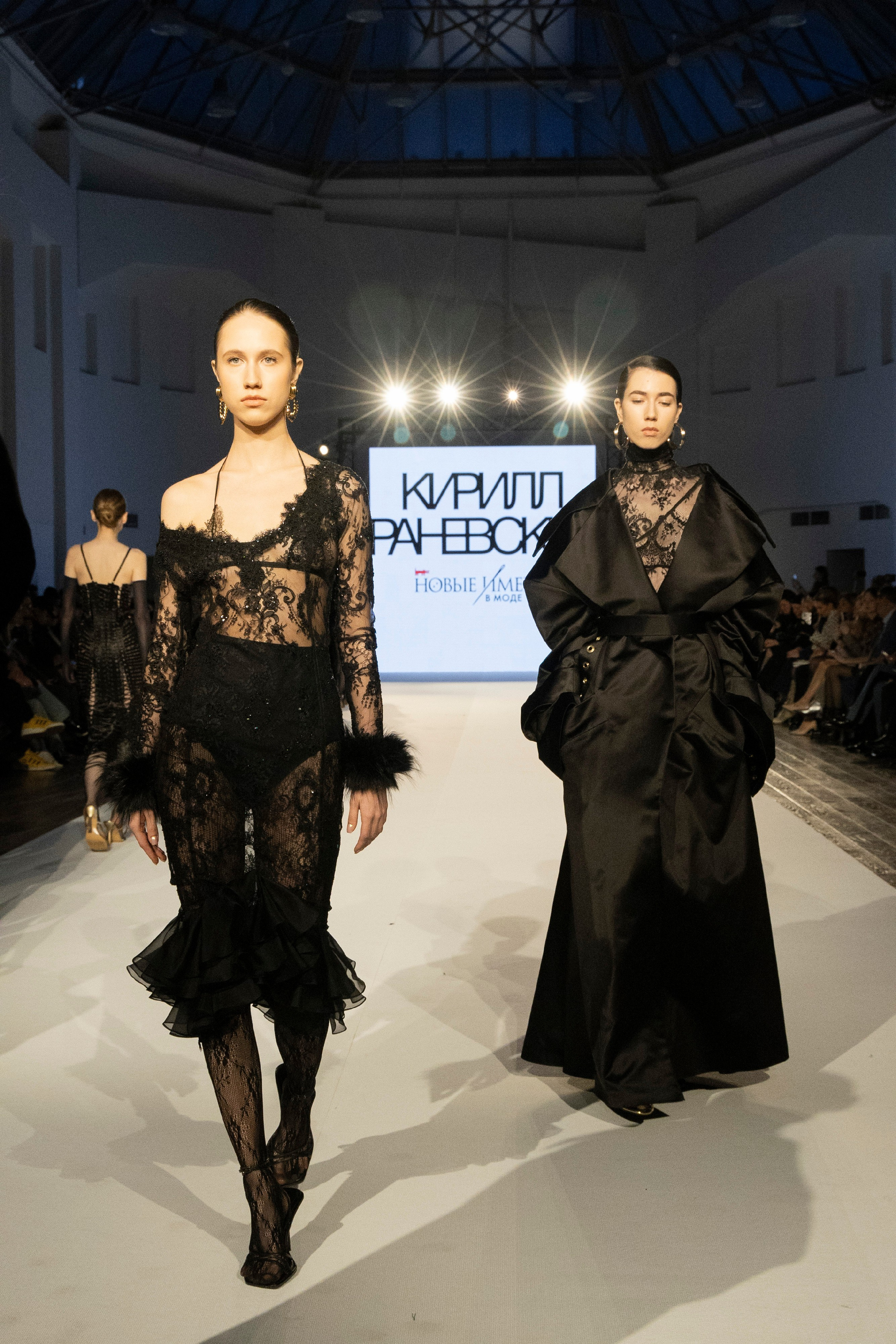 ДЛТ Собака.ru показ победителей конкурса «Новые имена в моде 2025». FOTOFAQ SKOOL г. Санкт-Петербург: очные, дистанционные и онлайн курсы фотографии