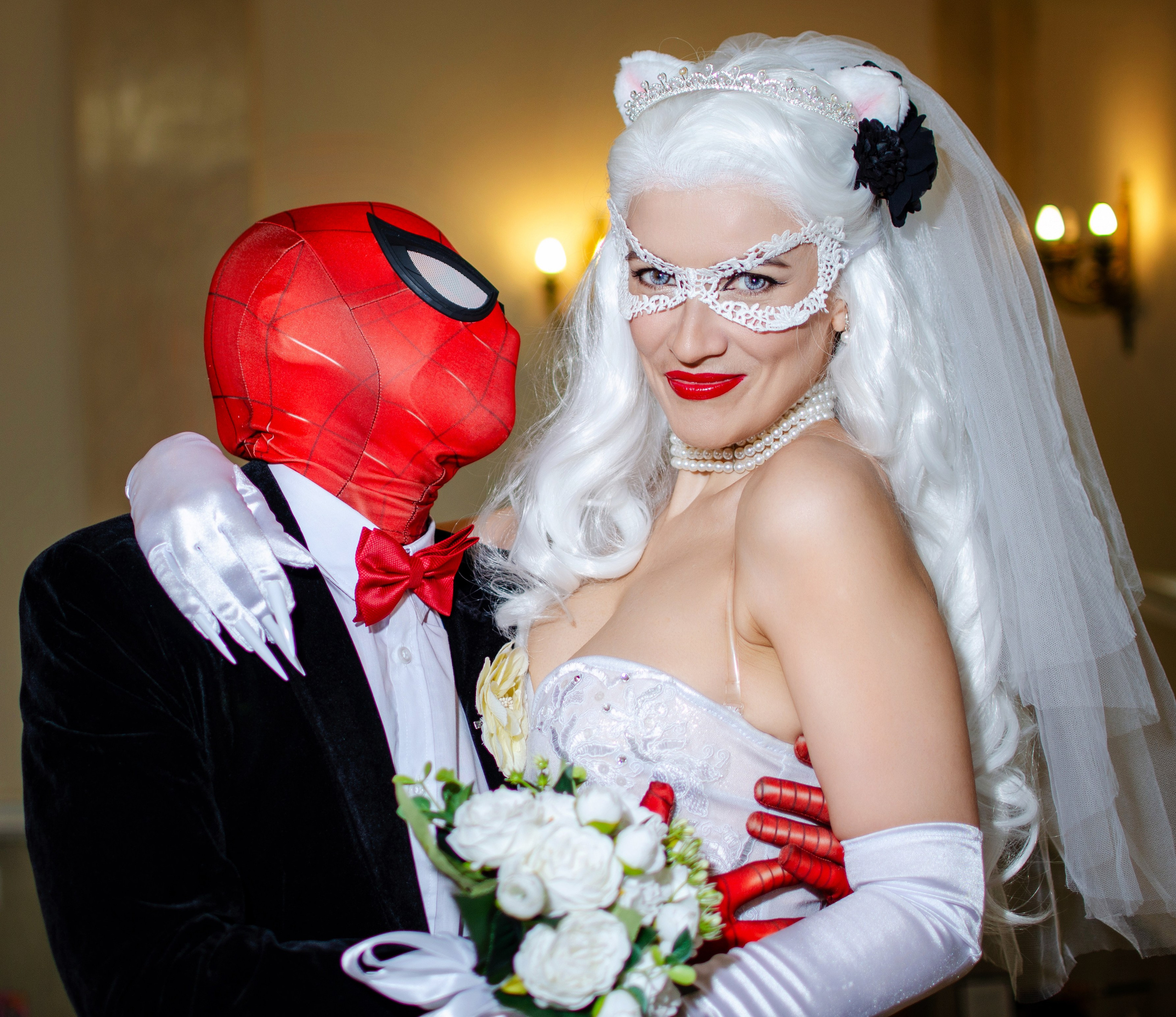 The wedding of Spider-Man and the Black cat cosplay photos