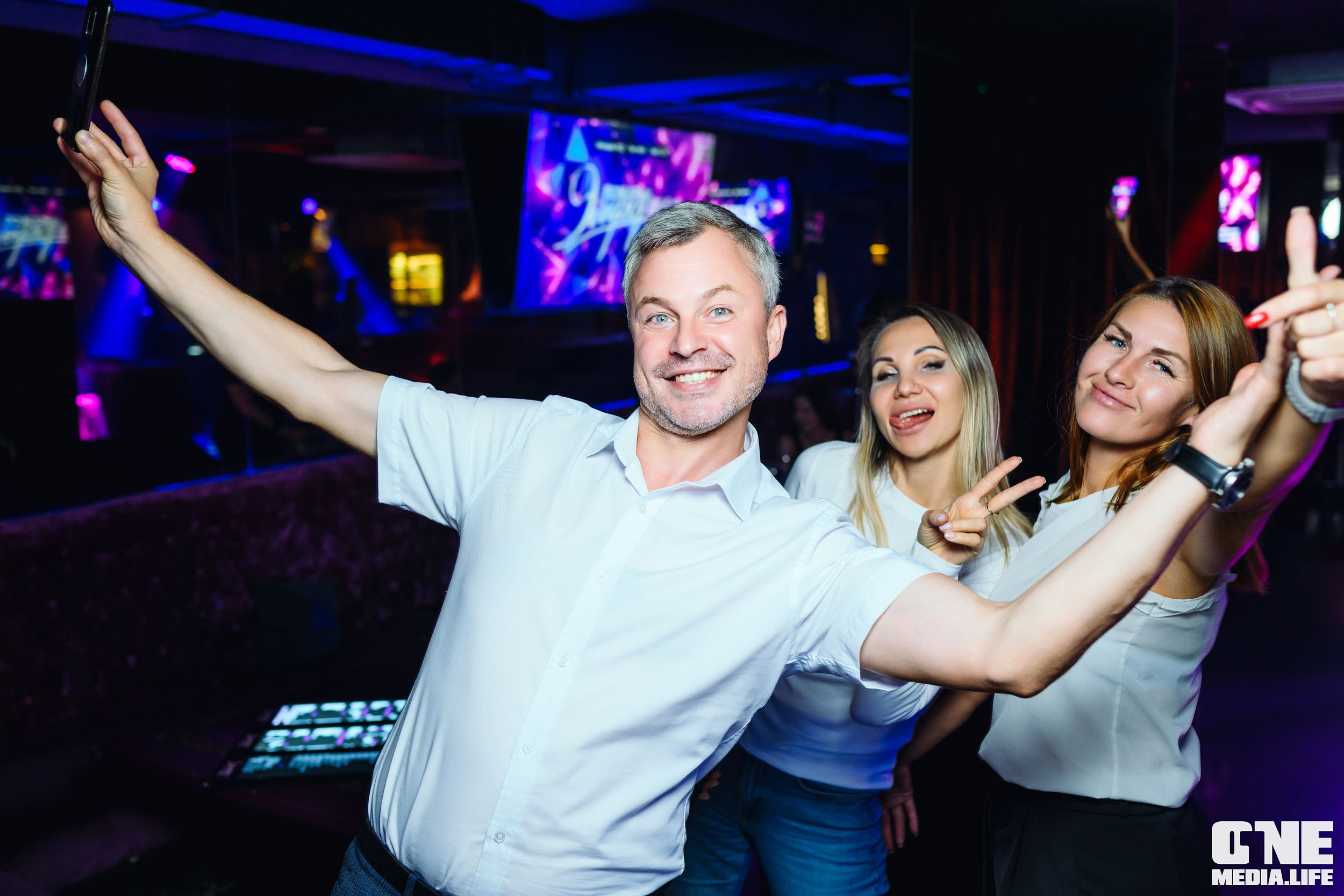 Фоторепортаж из караоке-клуба Эйфория. One Media Life: фоторепортажи, фотоотчеты с мероприятий и заведений