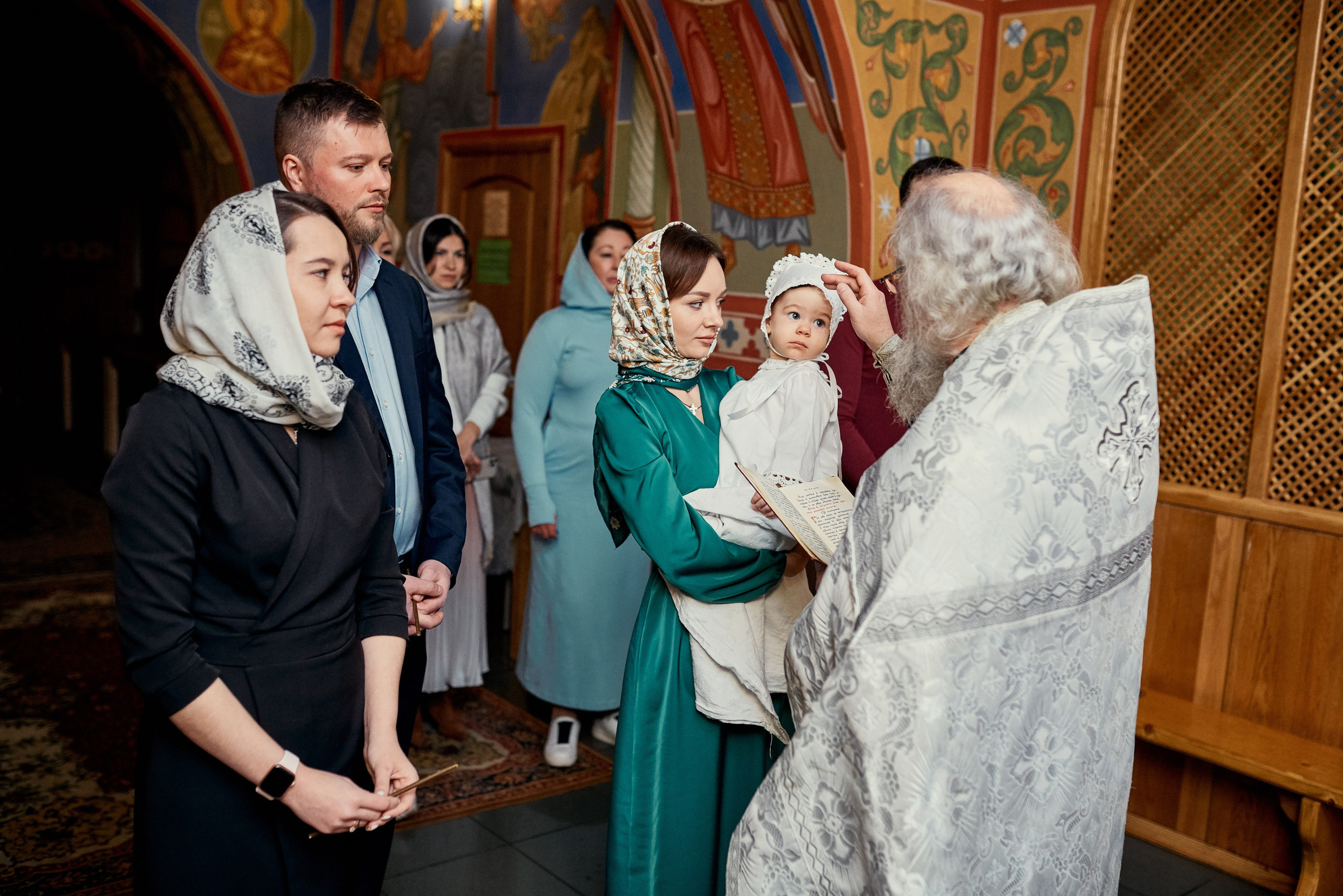 Фотограф на крещение в Москве, заказать услуги проф фотосъёмки — Цены и стоимость услуг фотосъёмки крещения