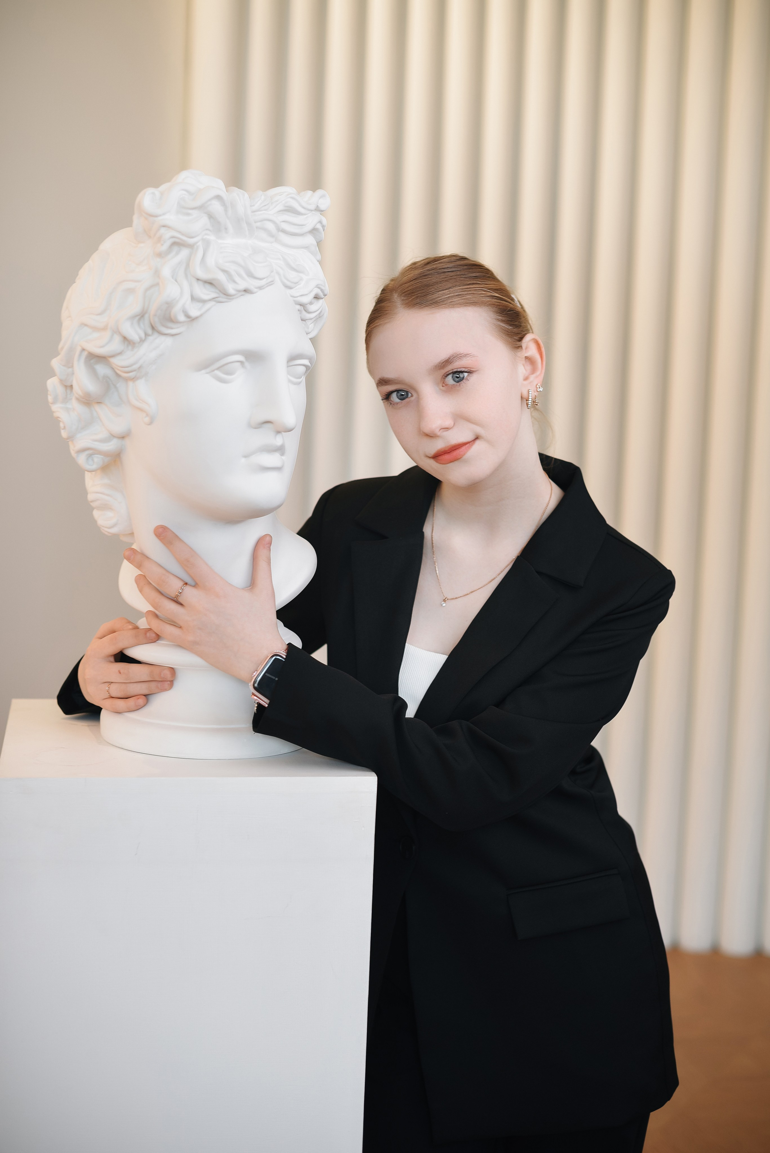 #43 11 а. Выпускные альбомы в Кургане, Твой альбом, Книга