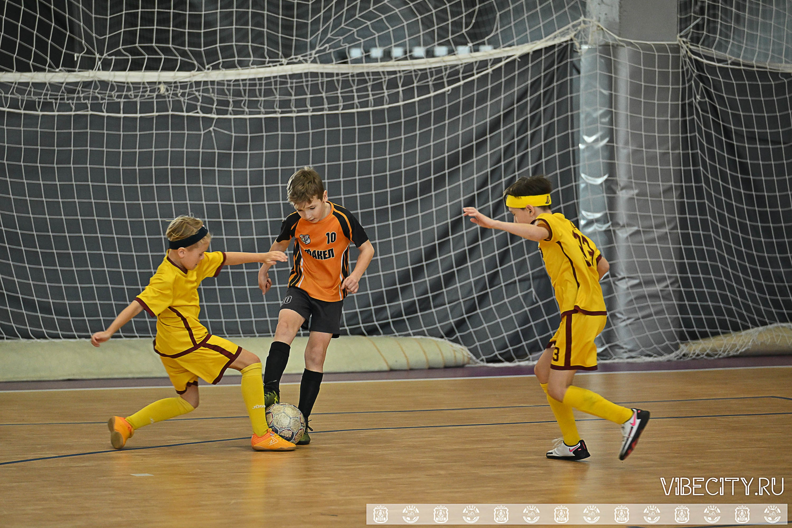 БАЛТИЙСКАЯ ЛИГА ПО ФУТЗАЛУ U10. VIBECITY.RU Вайб Сити Ру Фоторепортажи Фотоотчеты Калининград