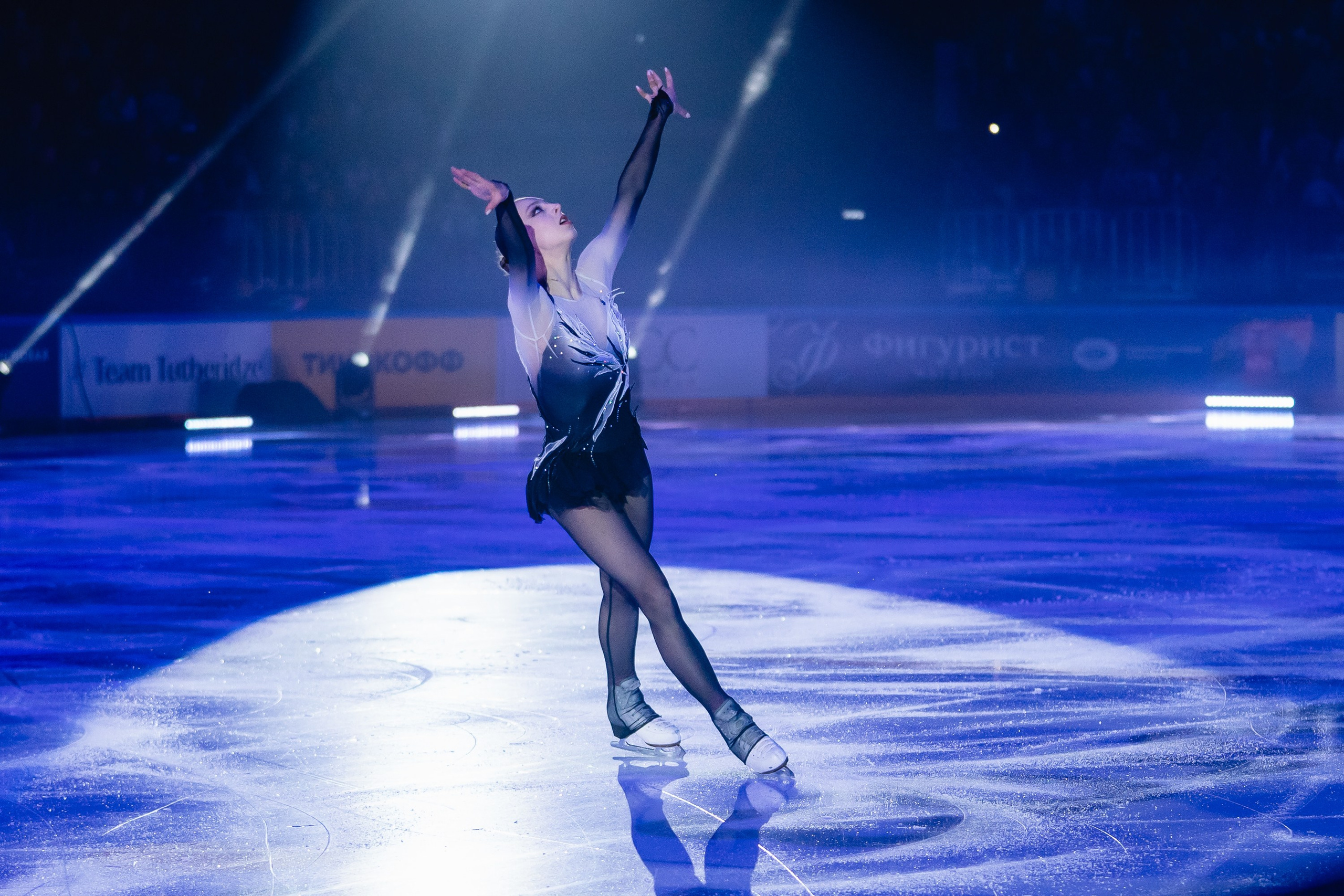 Шоу «Чемпионы на льду» в Новосибирске. Воробьева Ксения — Спортивный и танцевальный фотограф Новосибирск