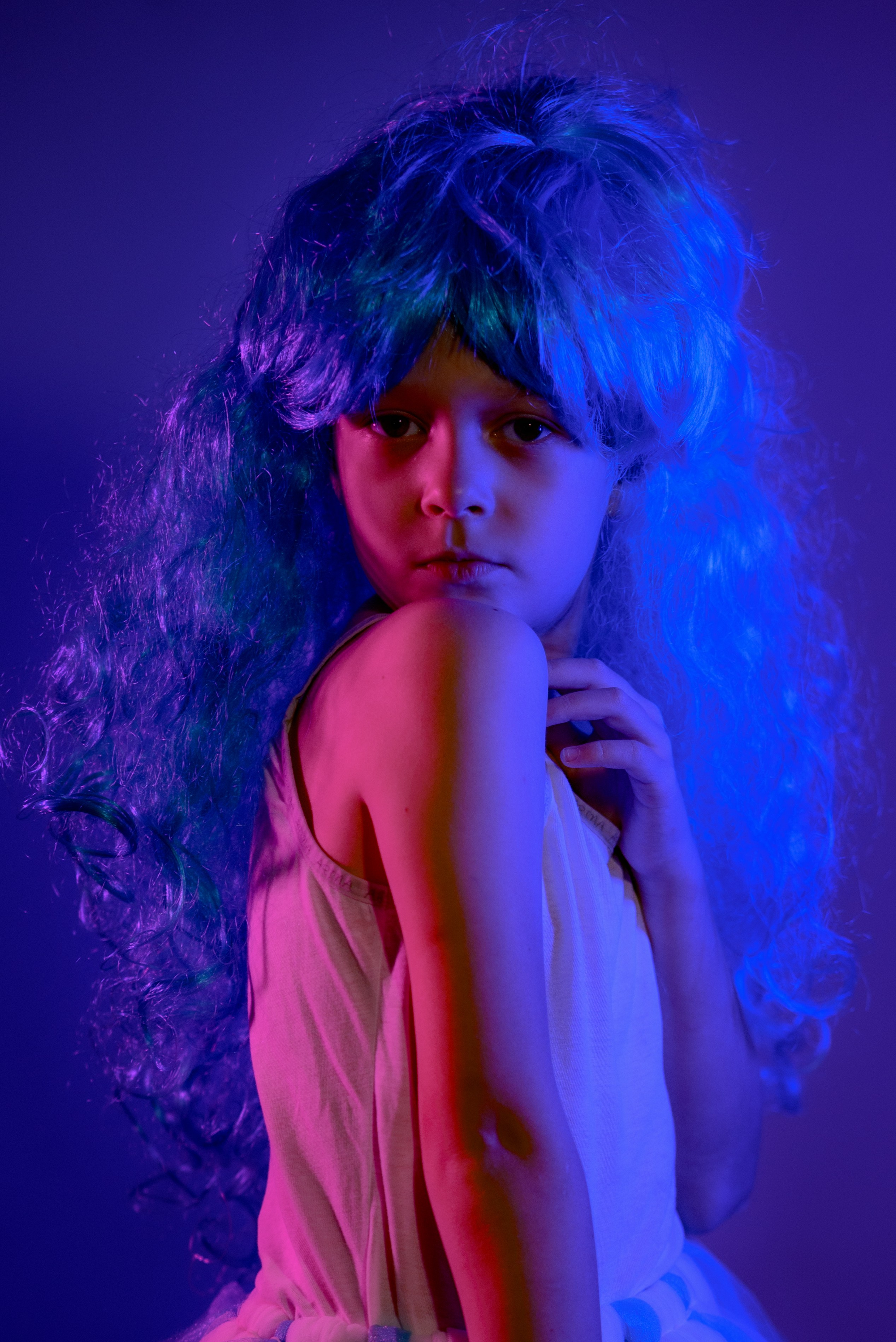 Фотосессия в домашней студии с цветным светом. Портретный фотограф Александр Журов в Кинеле, Самаре и Самарской области