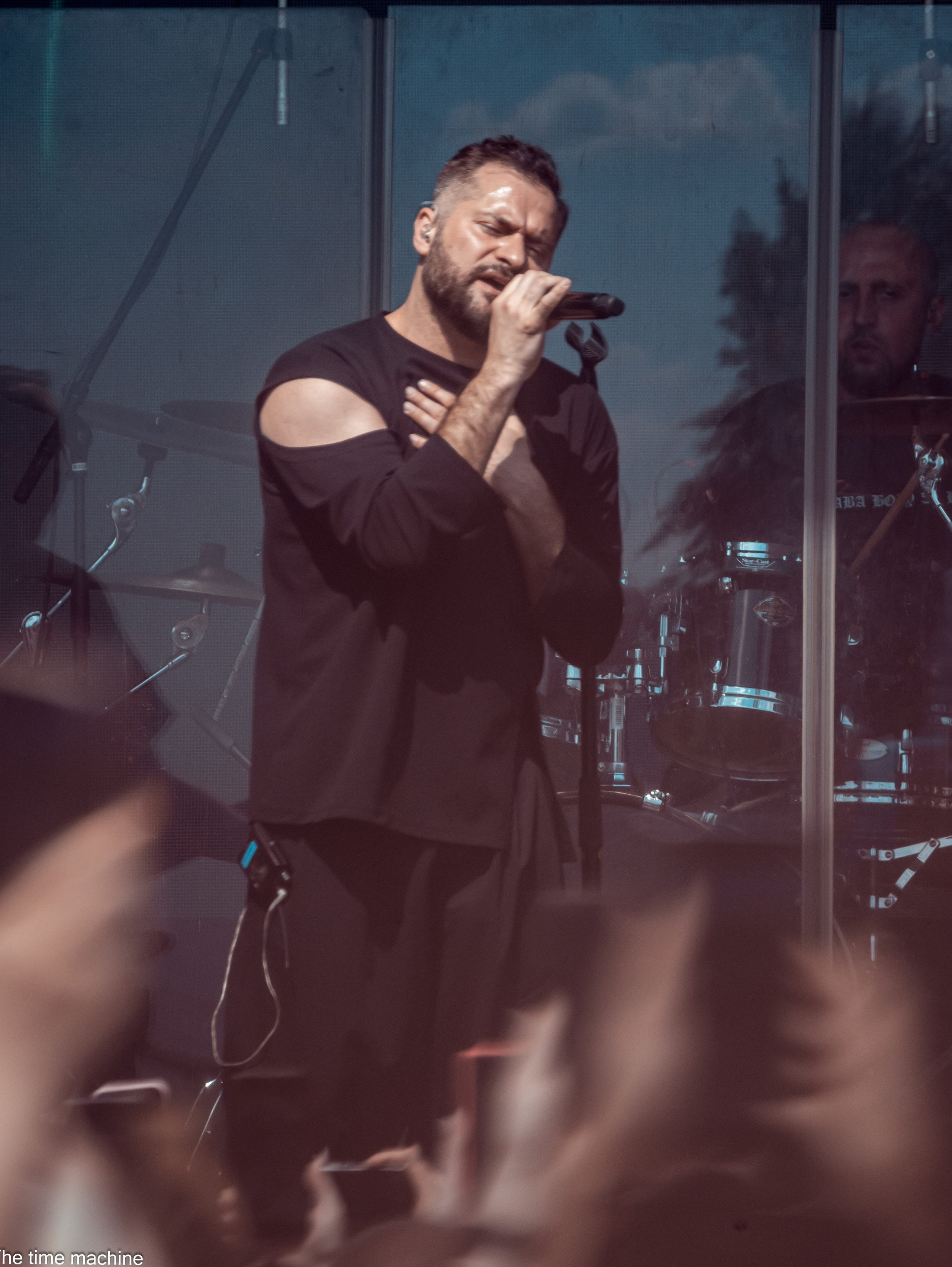 Концерт певца Ираклия Veer Mall 31.05.25. Фотограф для маркетплейсов Михаил Бове