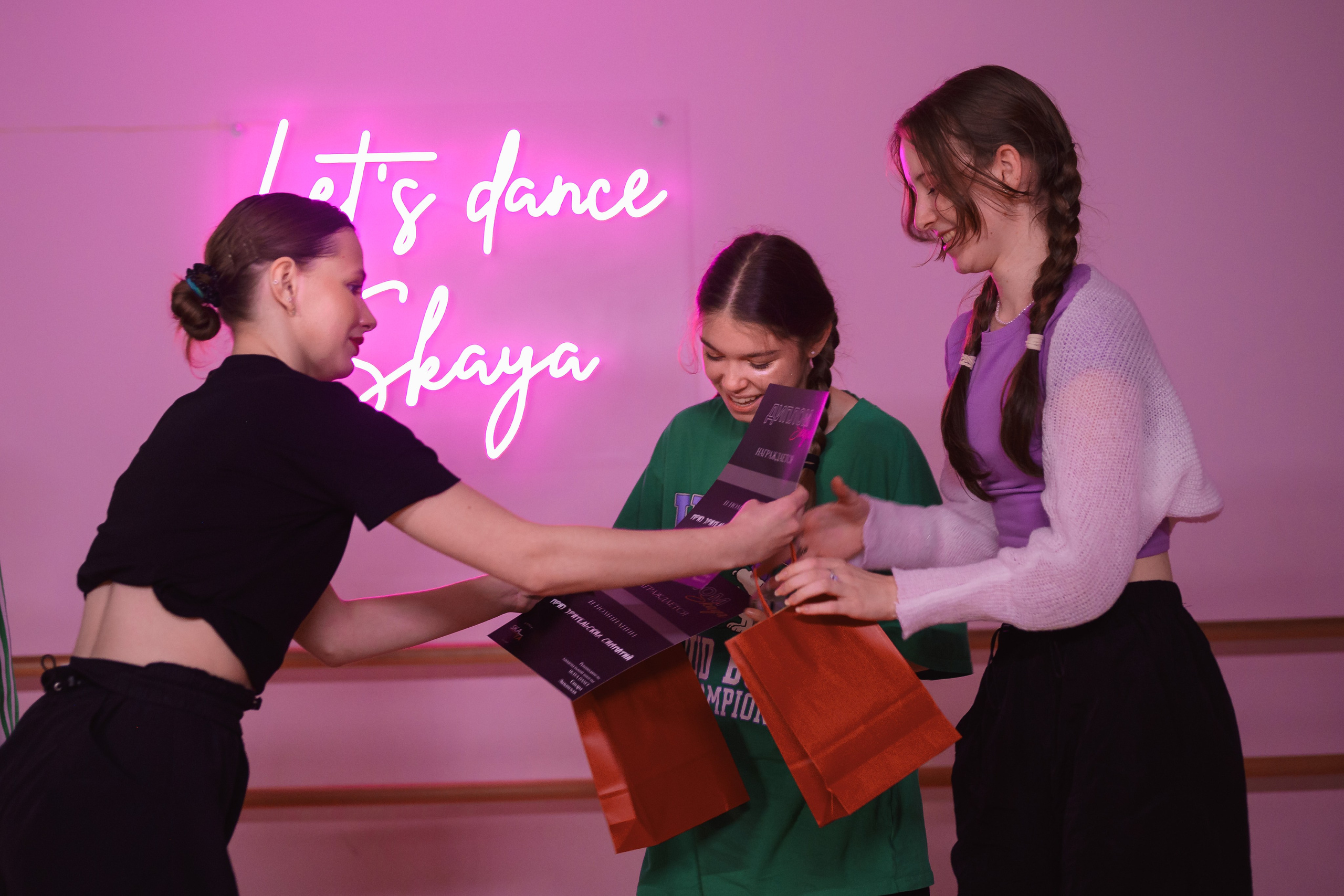 НОВОГОДНИЙ КОНЦЕРТ В СТУДИИ «SKAYA». Фотограф в Белграде Чугреева Елена