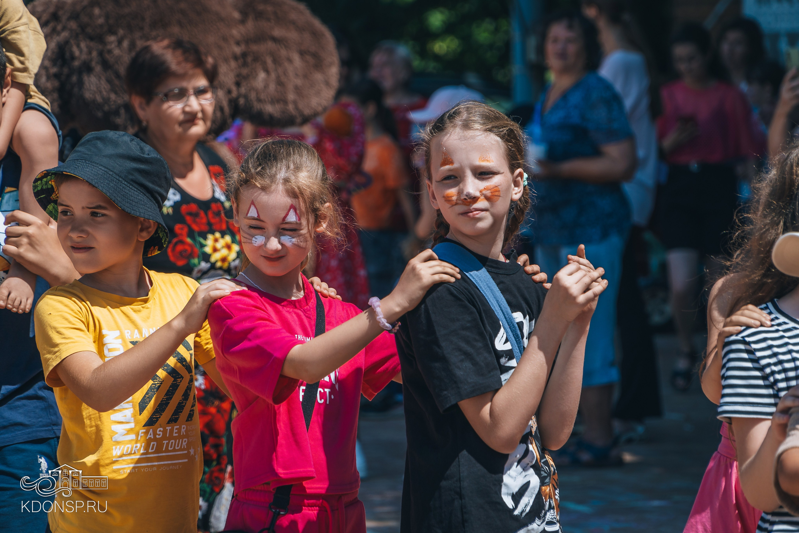 Должны смеяться дети. Новотитаровский Дом культуры