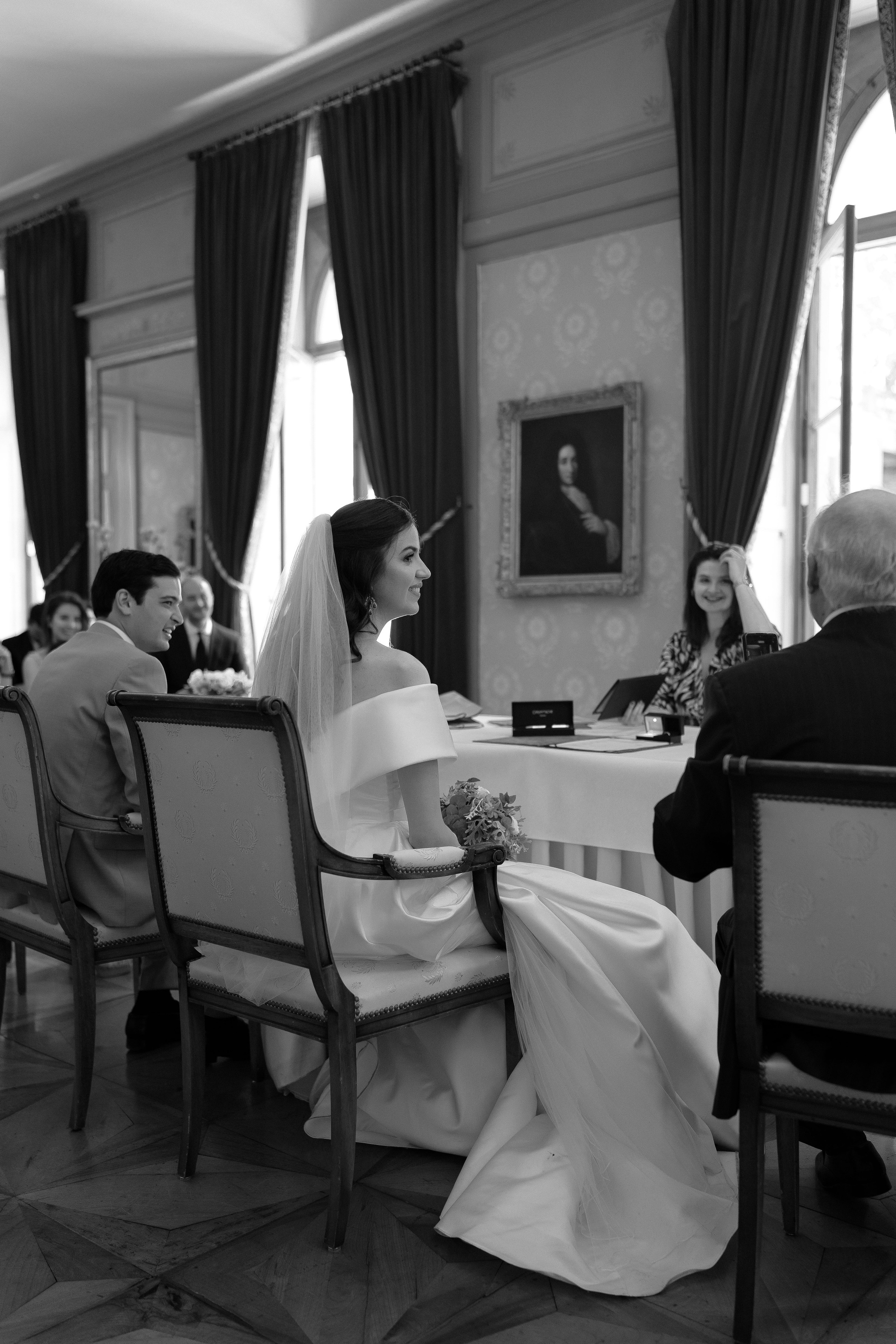 Civil wedding ceremony at the Eynard Palace. Professional Wedding Photographer Geneva & Romande Switzerland | Tanya Creator