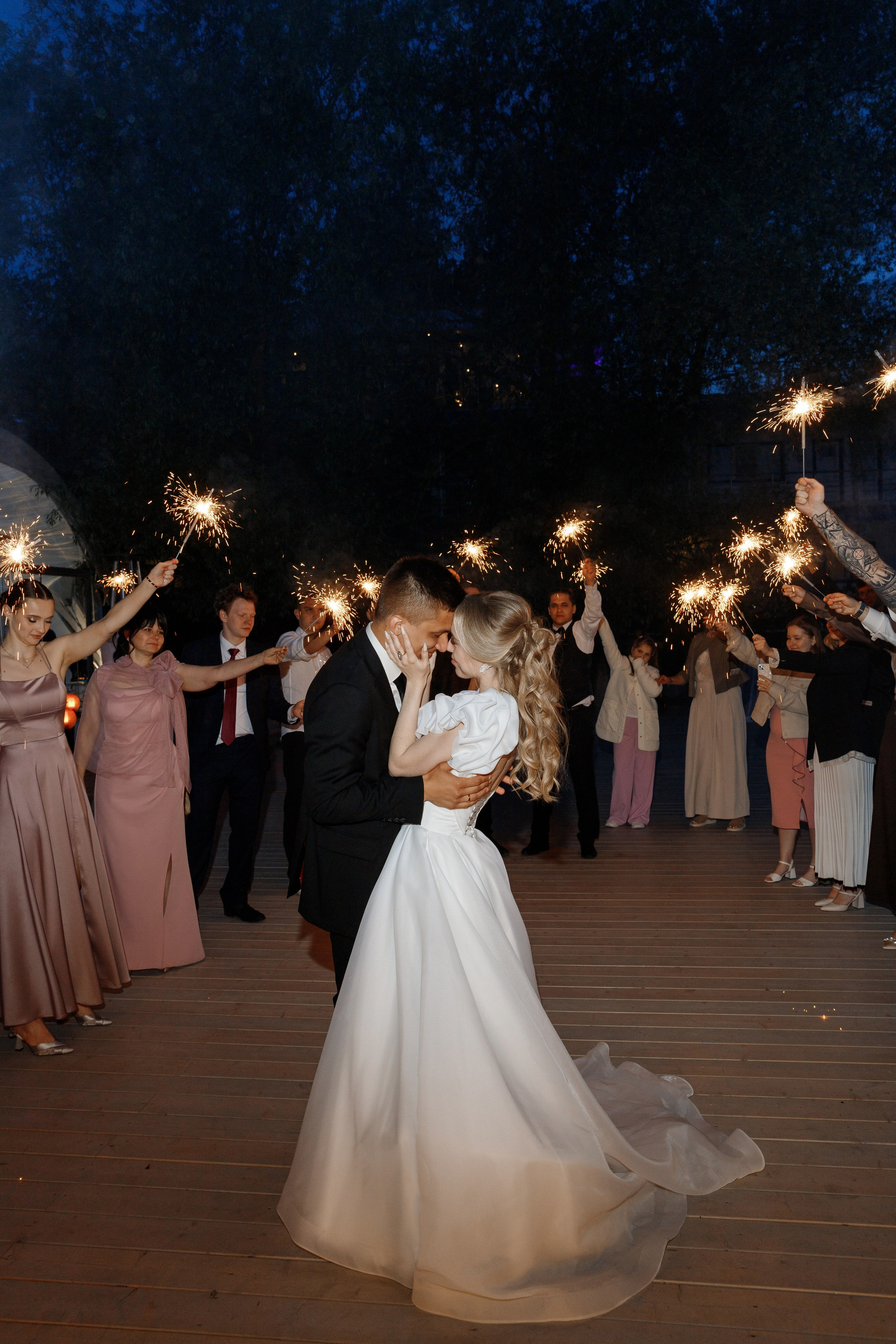 Фотосъемка свадьбы в загородном клубе Портофино. Фотограф Александра Сыщенко