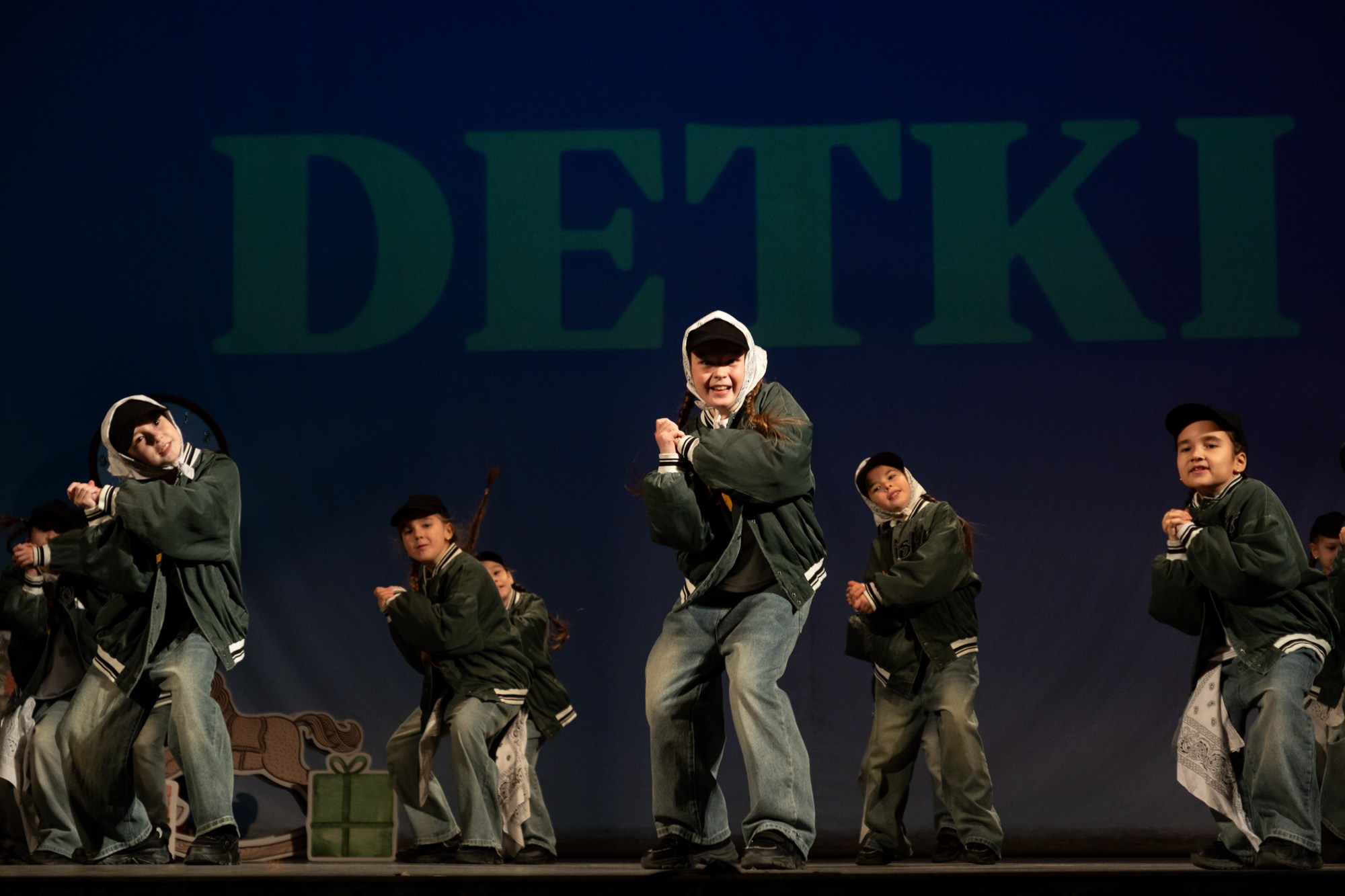 Отчетный концерт танцевального коллектива «Детки». Репортажный фотограф в Казани Павел Серпокрылов