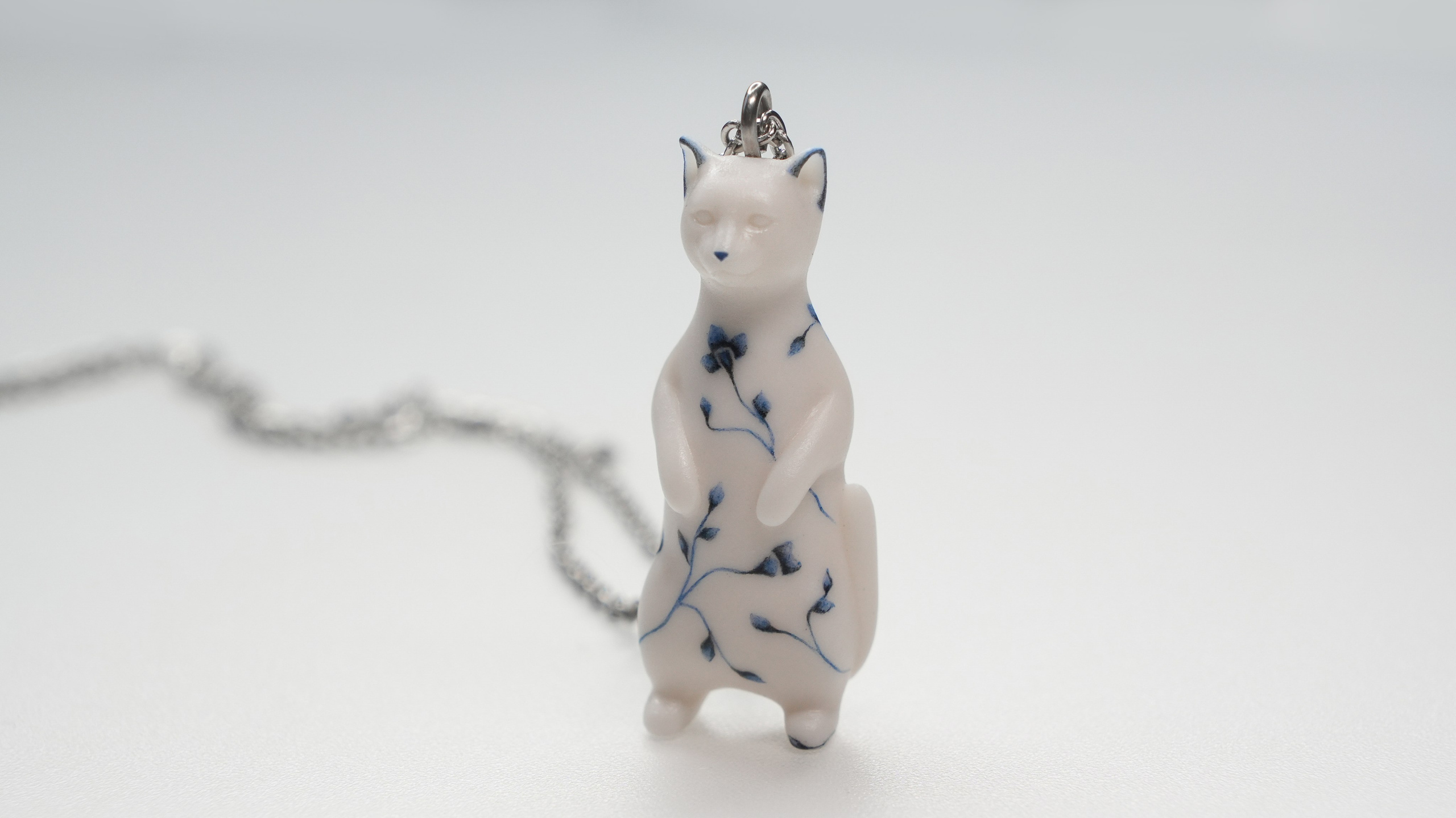 Кот с синими узорами 6 500 руб. Авторские Шарнирные куклы и украшения из фарфора Алексаны Лавринчук