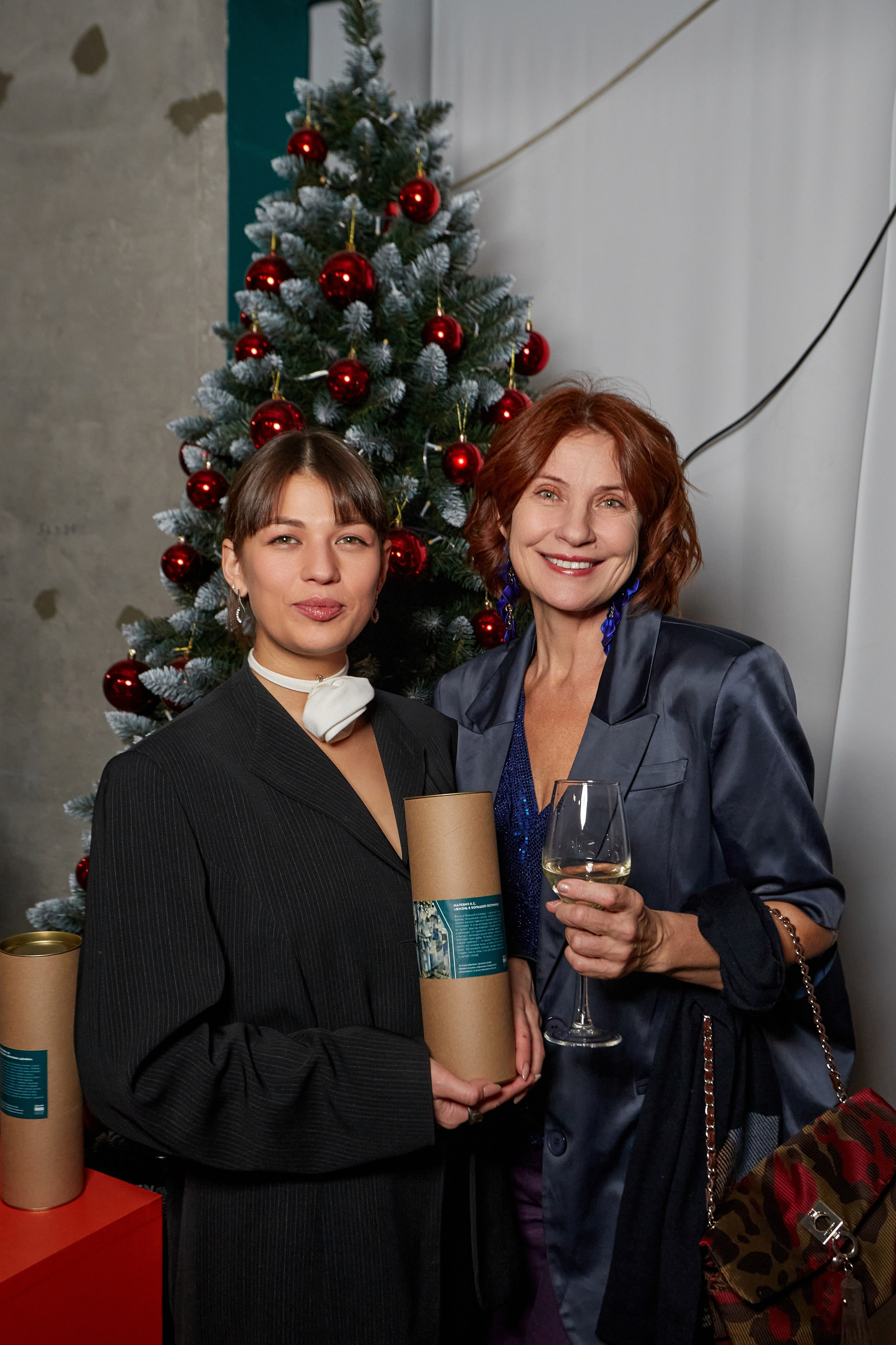 АРОМАТЫ АВАНГАРДА в ZИМ ГАЛЕРЕЕ. DENISOV ART (фото, видео, дизайн) САМАРА