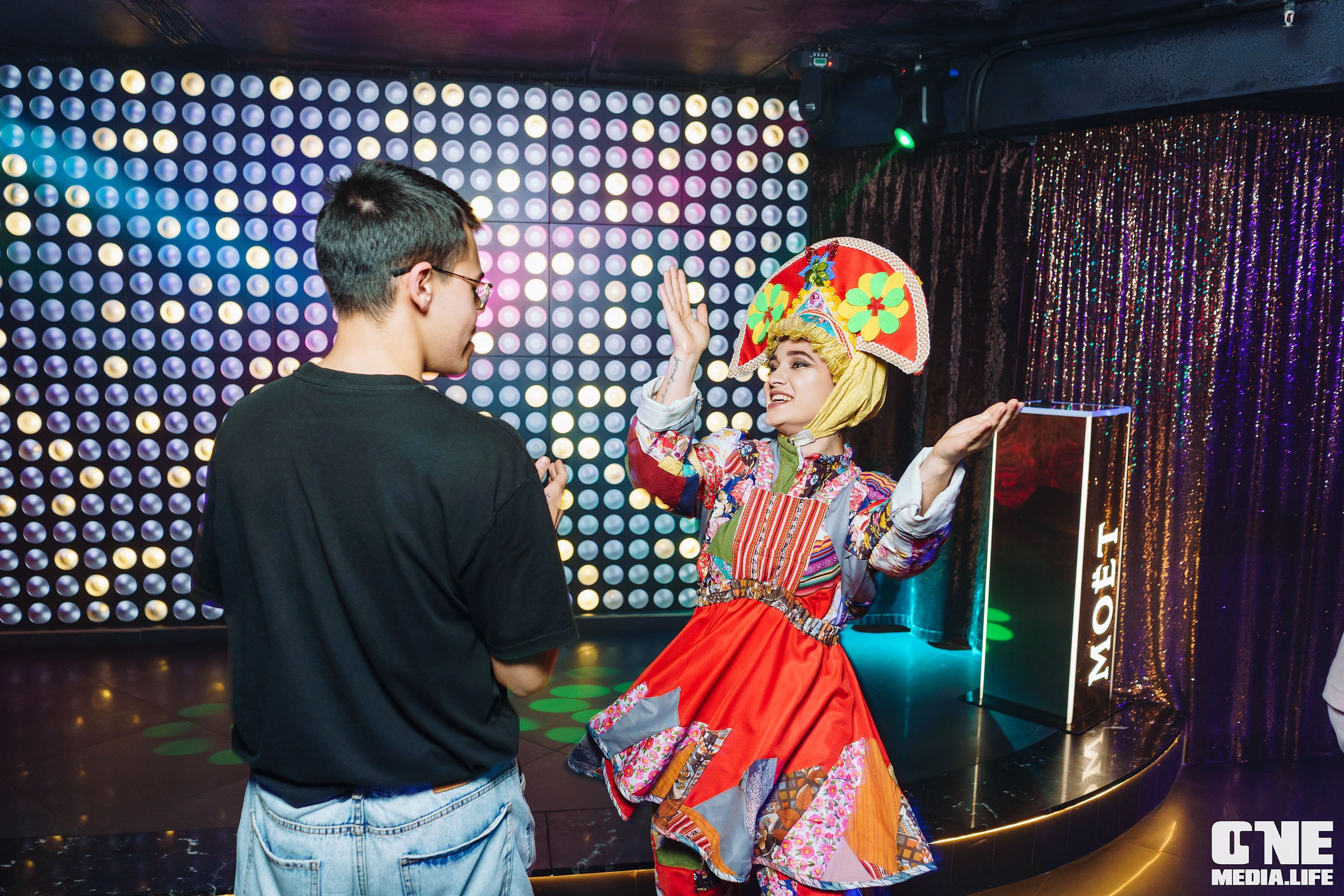 Фоторепортаж из караоке-клуба Эйфория. One Media Life: фоторепортажи, фотоотчеты с мероприятий и заведений