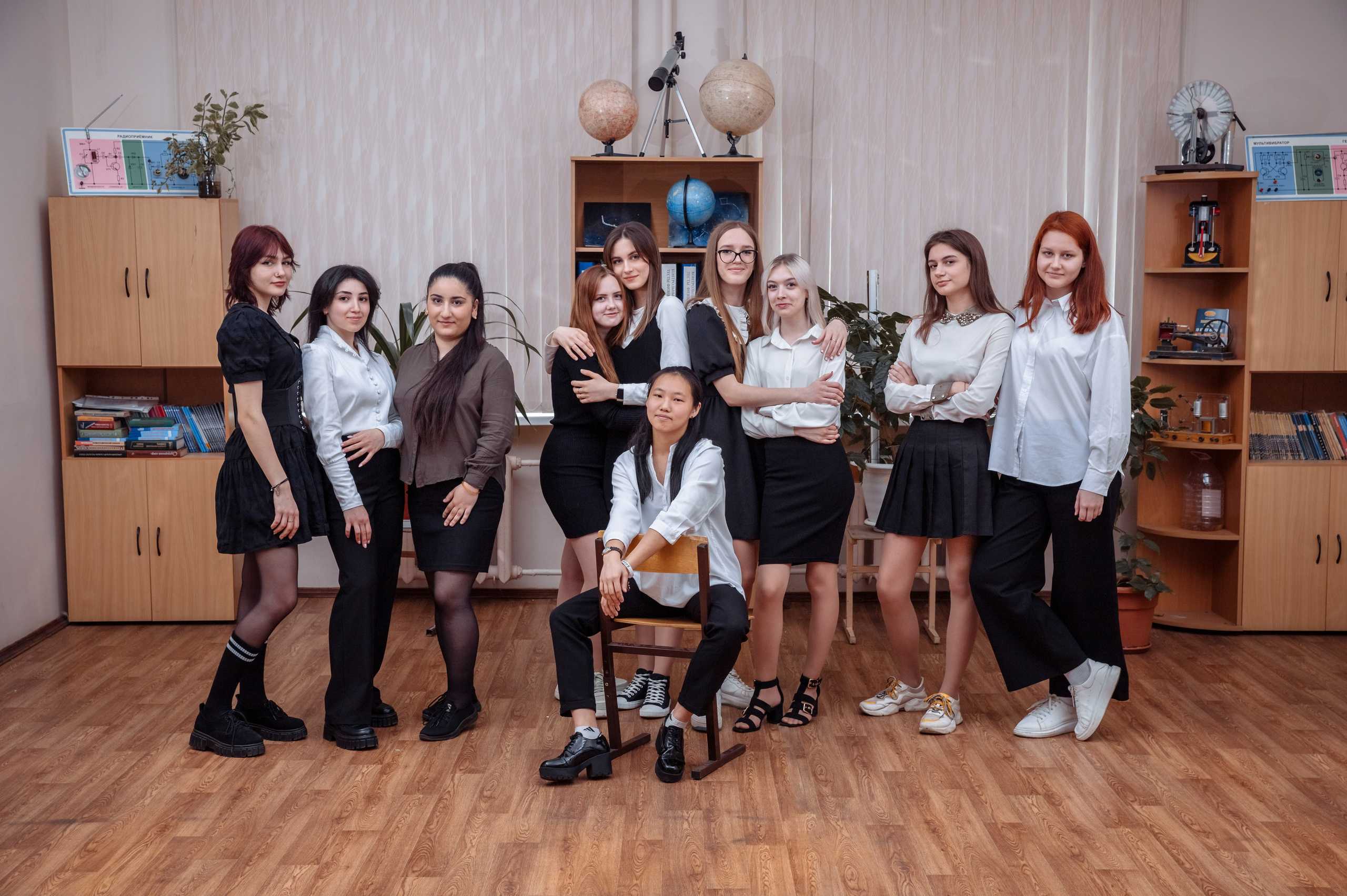 Старшая школа. Выпускные школьные фотоальбомы для школ и детских садов в Волгограде и Волжском