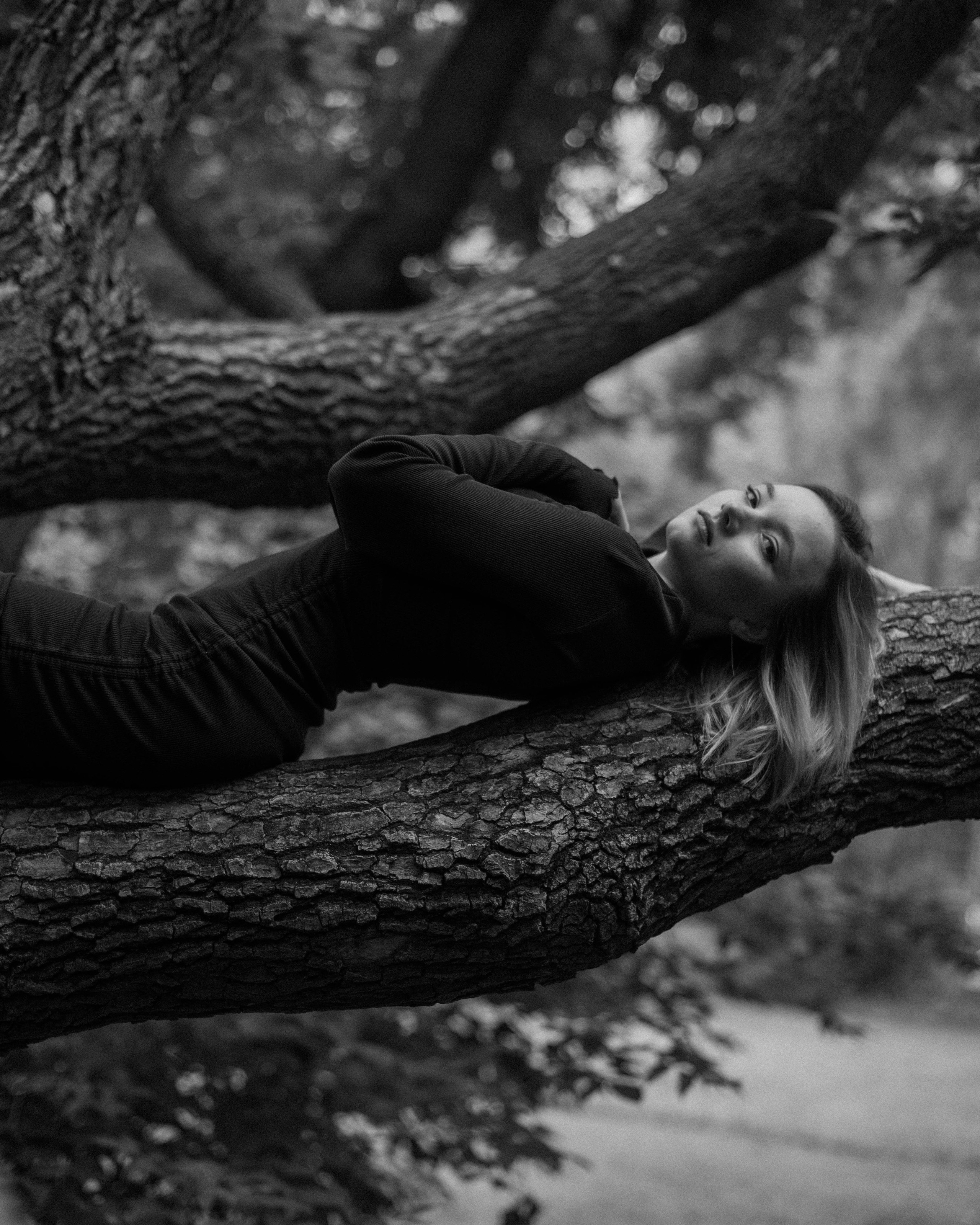 Аня. Женский фотограф. Создатель украшений ручной работы. Модель