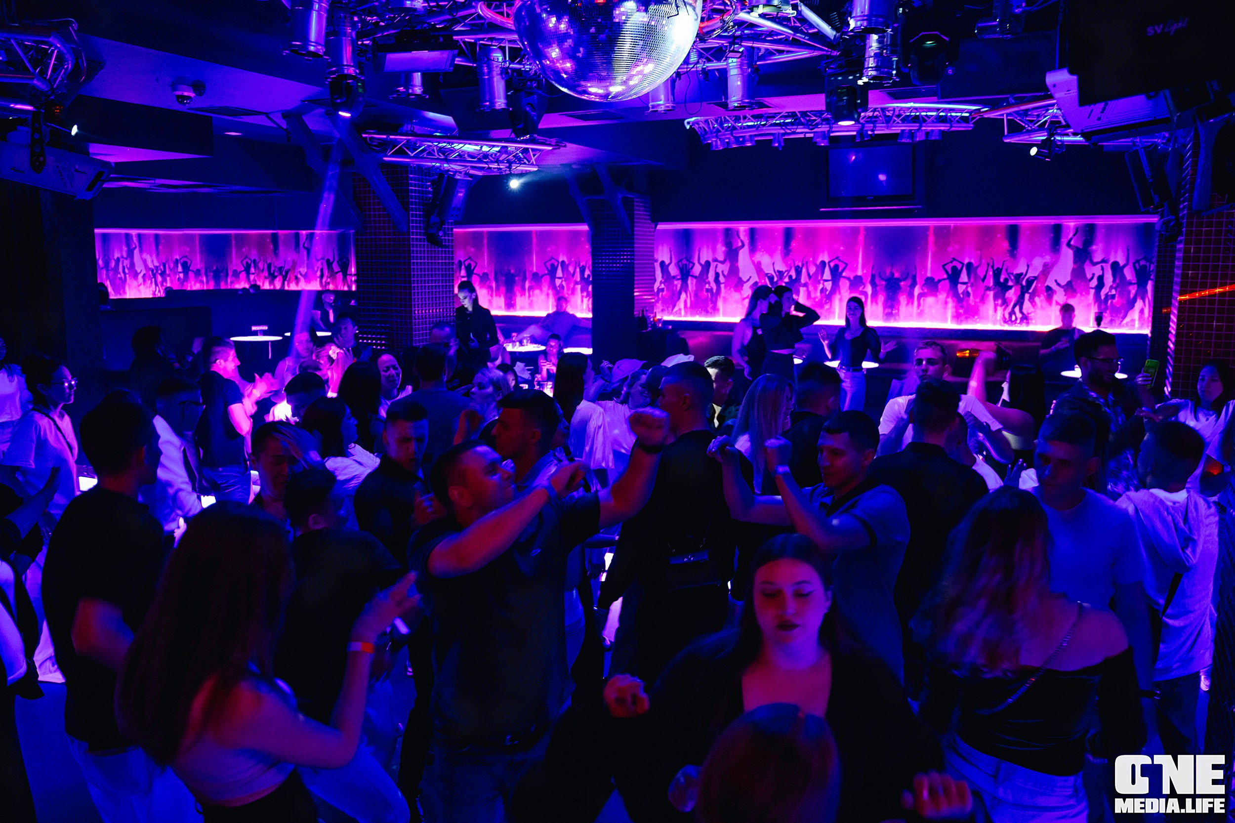 Фоторепортаж из РК Планета. One Media Life: фоторепортажи, фотоотчеты с мероприятий и заведений