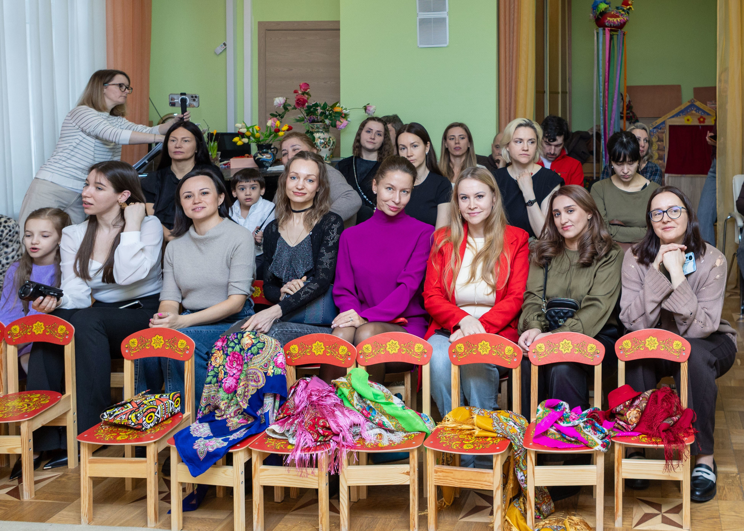 Утренник 8 Марта в детском саду № 1164 — группа «Сверчки»