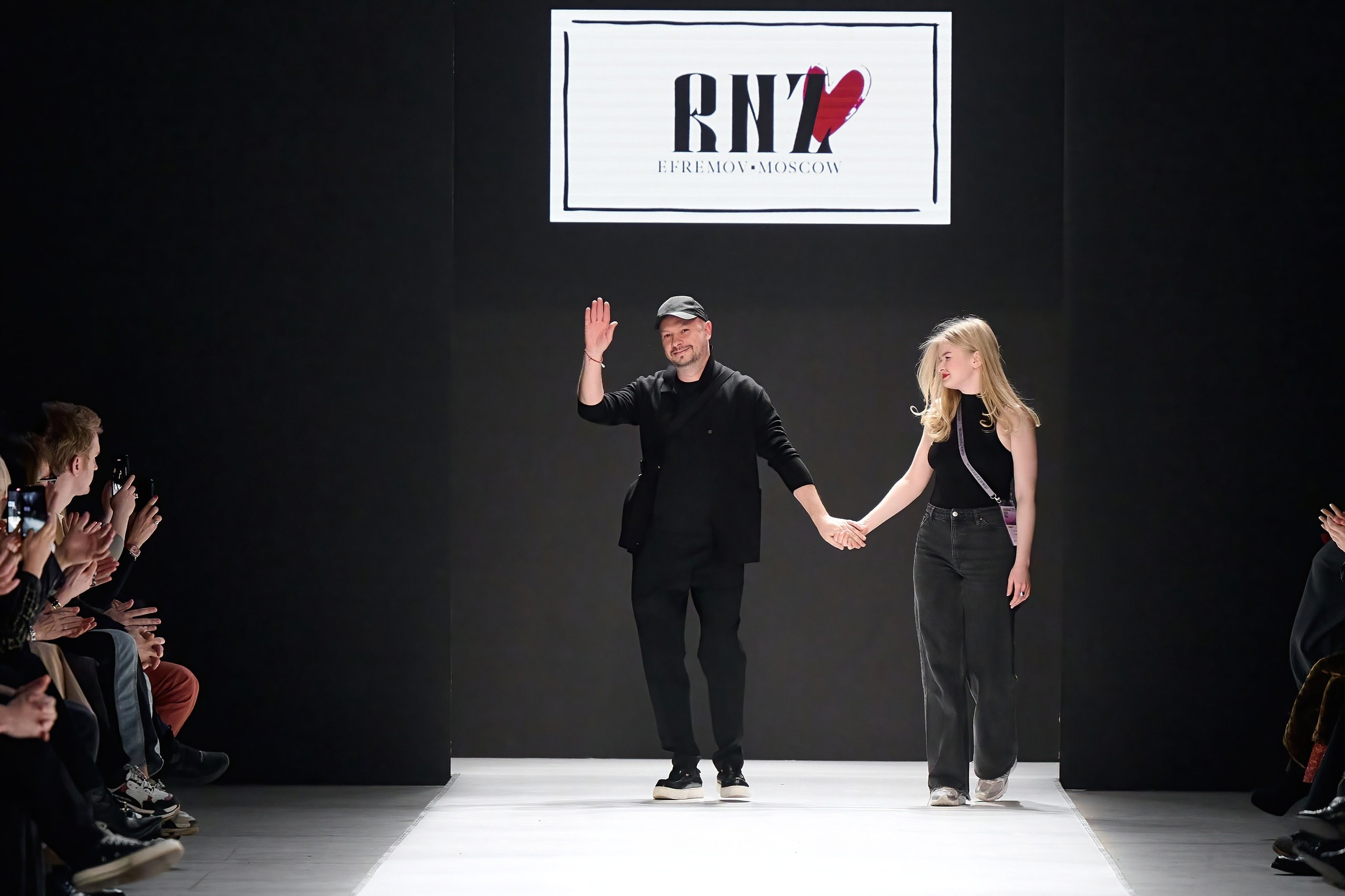 RNZ EFREMOV MOSCOW. 2024. Дима Бабушкин. Фотограф. Подиум. Репортаж. Творчество. Дорого
