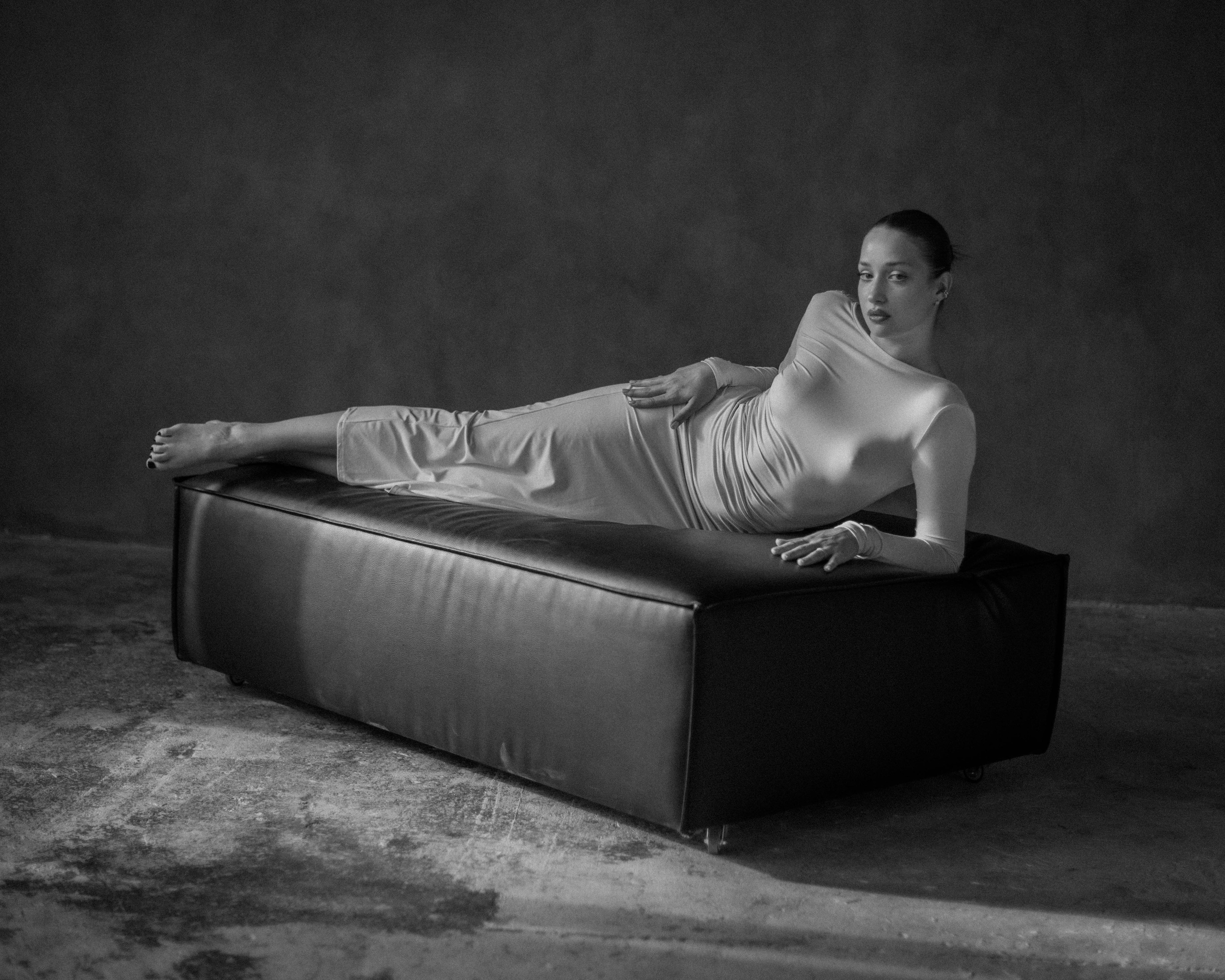 Агата. Женский фотограф. Создатель украшений ручной работы. Модель