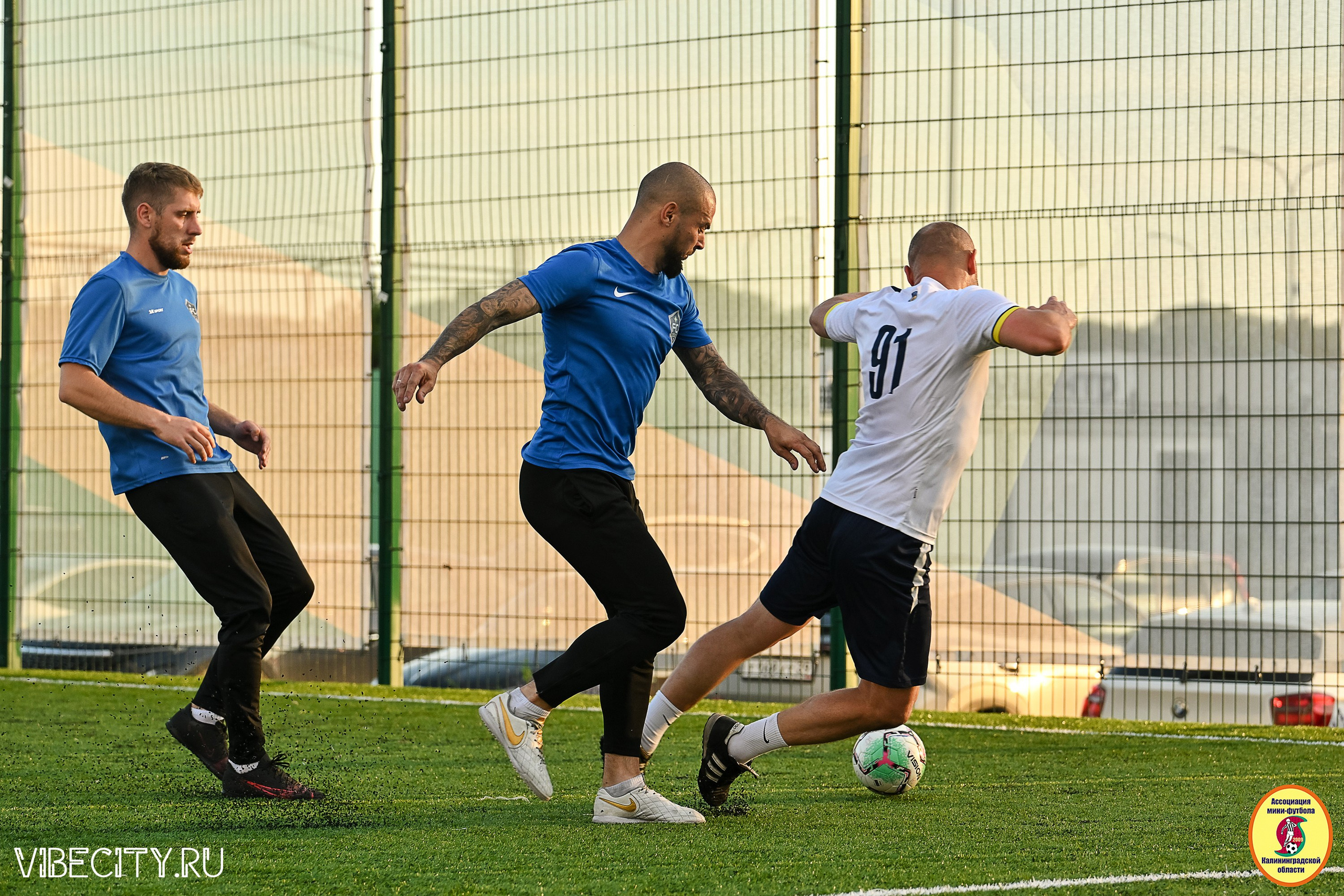 ИГРЫ МИНИ-ФУТБОЛЬНОЙ И КОРПОРАТИВНОЙ ЛИГИ. VIBECITY.RU Вайб Сити Ру Фоторепортажи Фотоотчеты Калининград