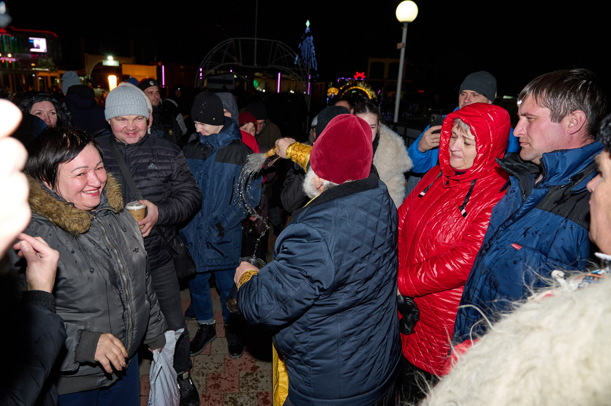 Крещенские купания. Жизнь курорта Кабардинка в фотографиях