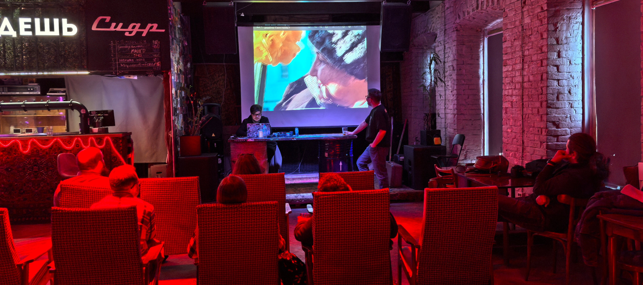 23.03.2025 // ПАПАРАЦЦИ с Владом Годуновым. Фотовыставки serebro.gallery, в которых автором можешь стать ты! | Москва